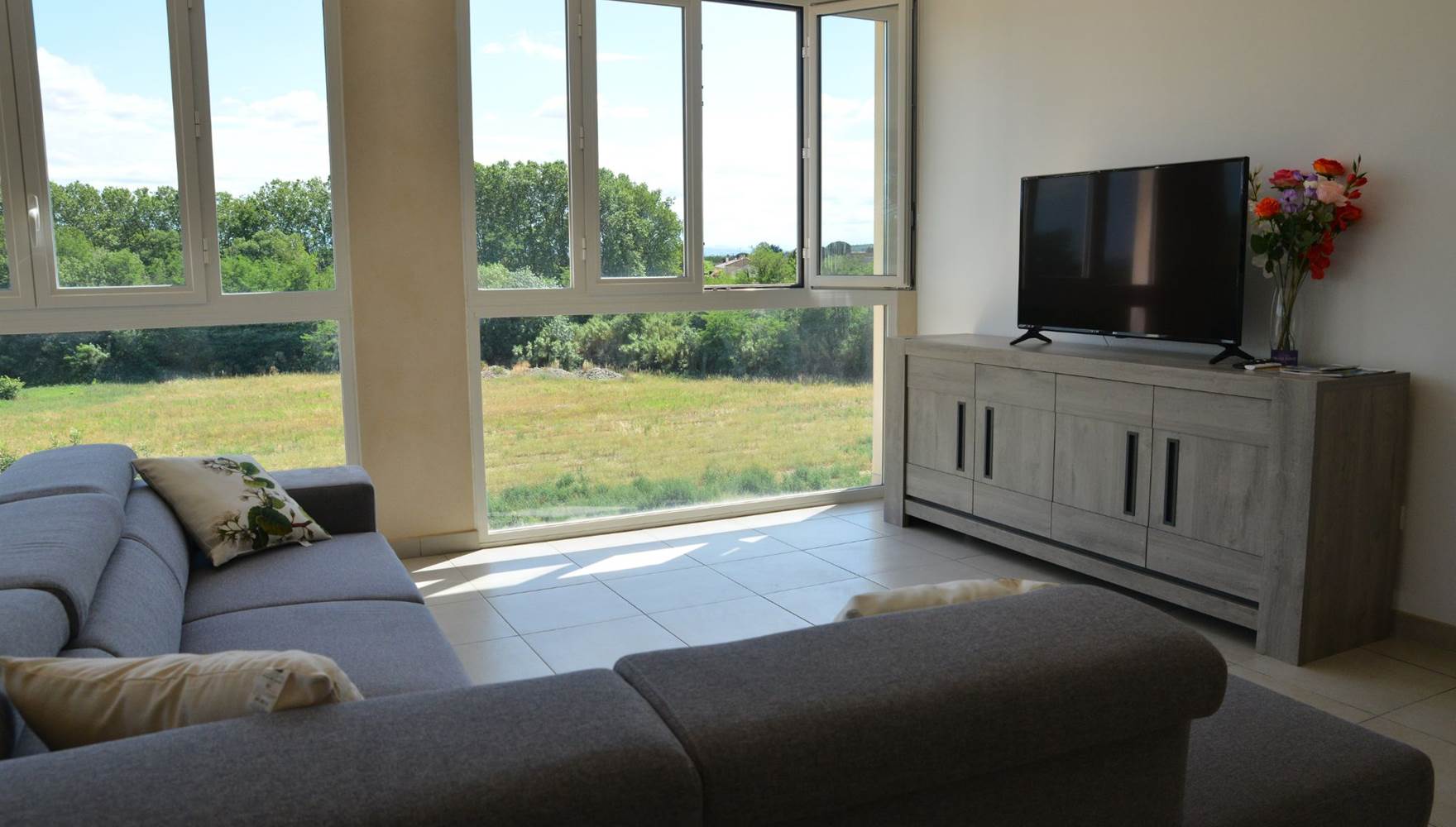 Cottage near Canal du Midi