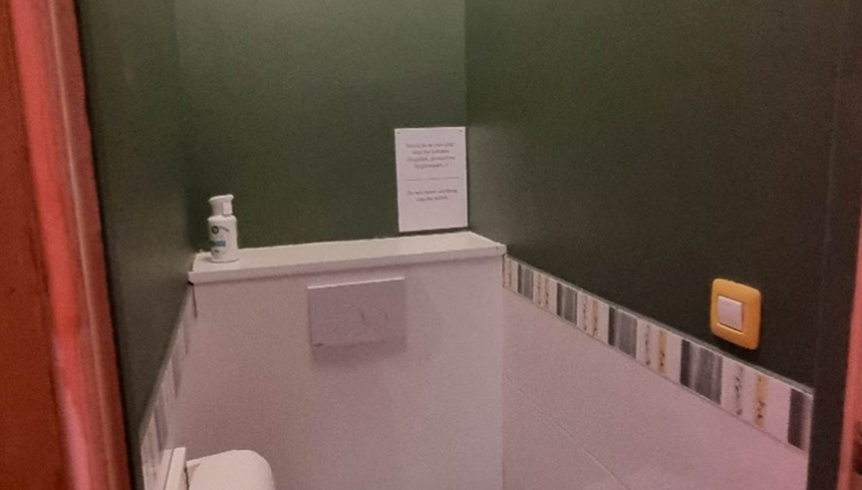 toilettes sépares suite