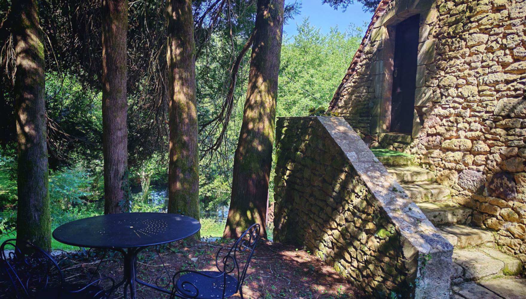 Coin terrasse ombragé