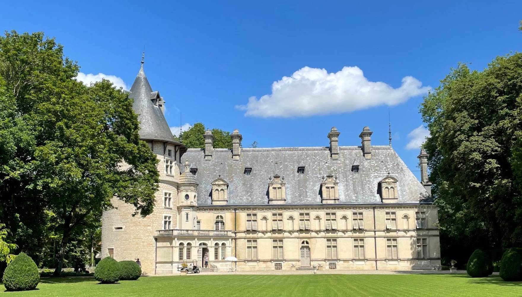 CHATEAU DE MONTIGNY-SUR-AUBE