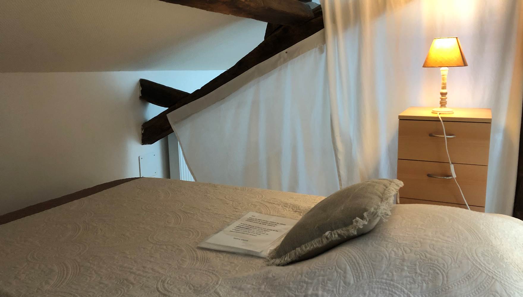 chambre dortoir 4 personnes  à l'étage. lit en 120cm