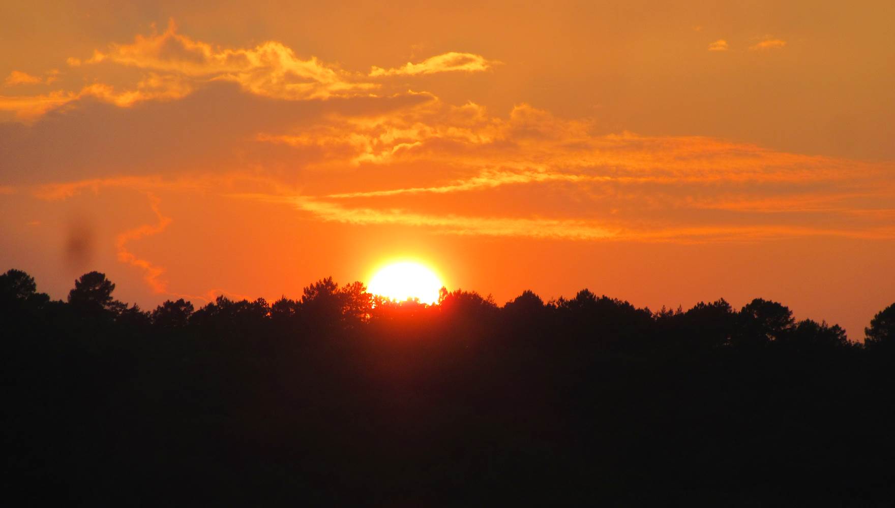 coucher de soleil vu de l'espace balnéo