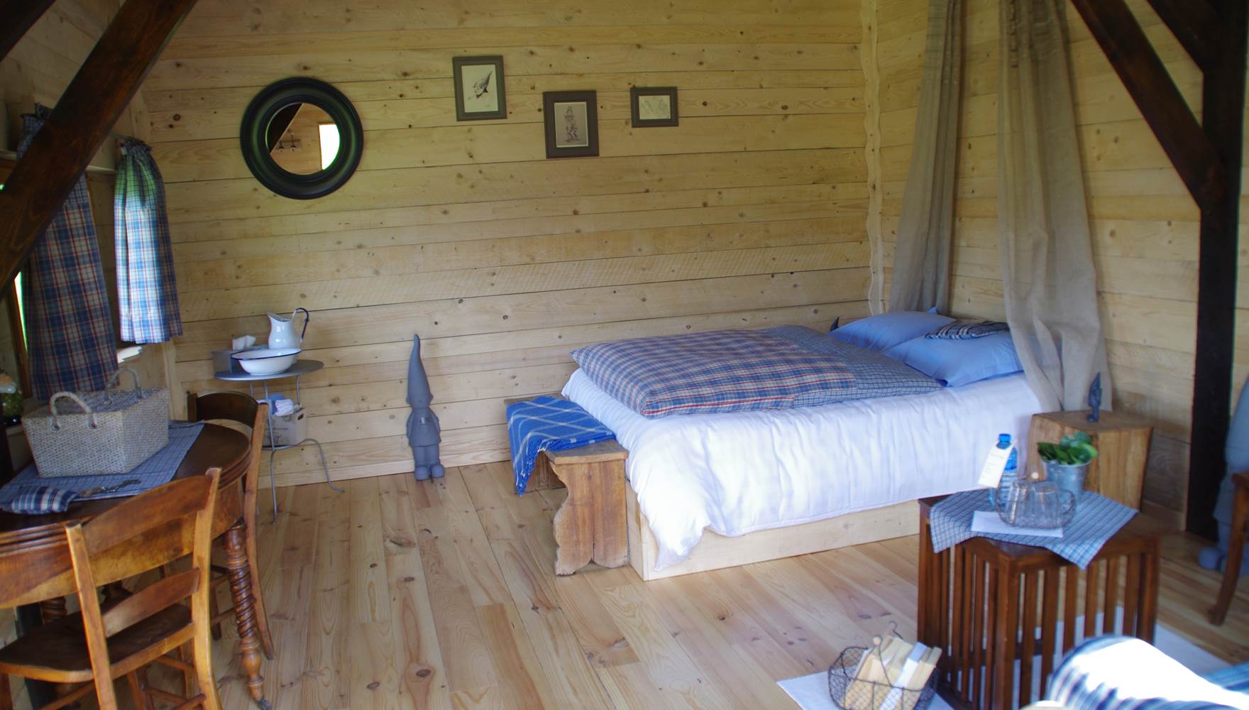 chaumiere aux lutins interieur