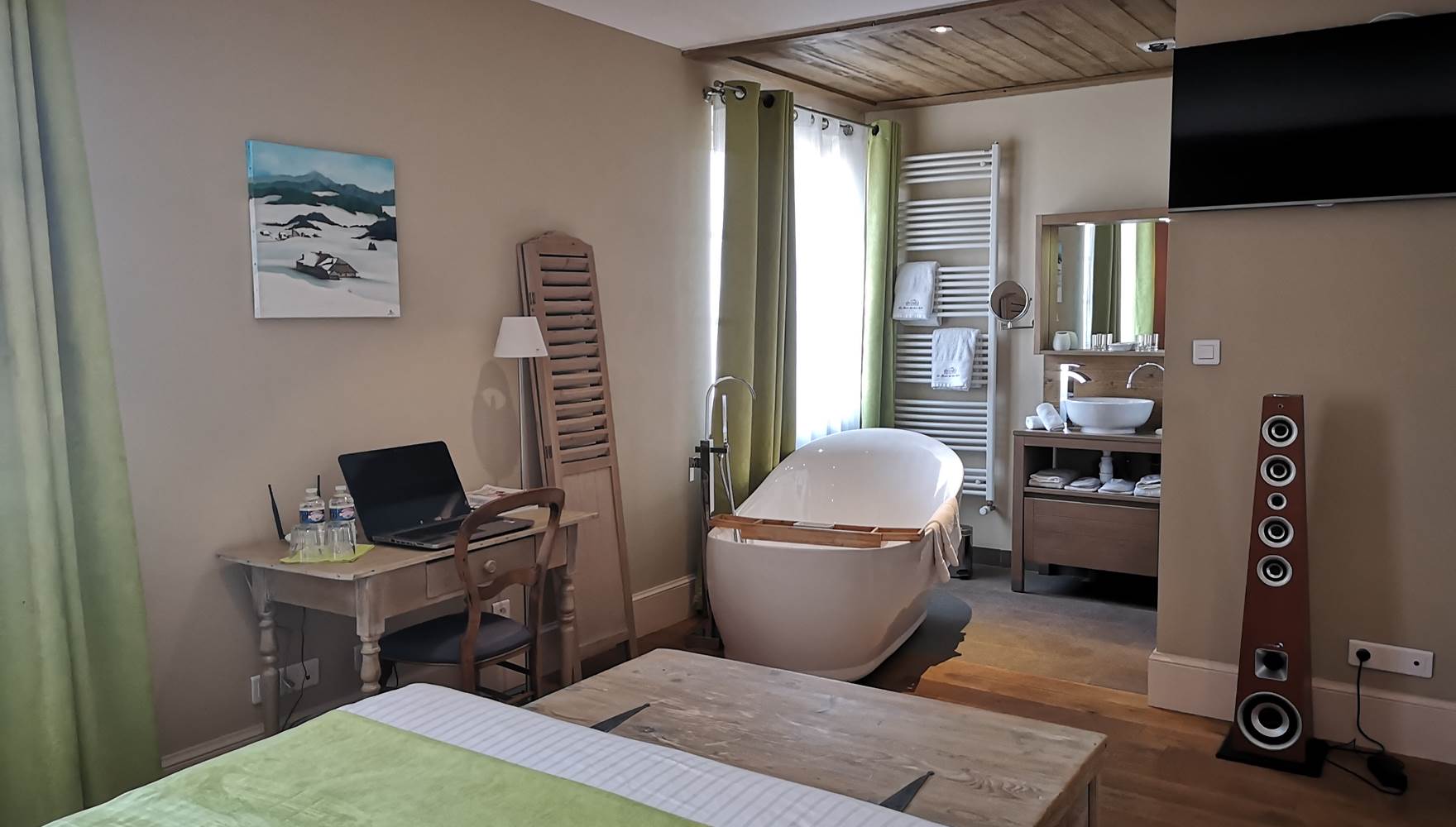 La chambre Pergaud vous offre son confort