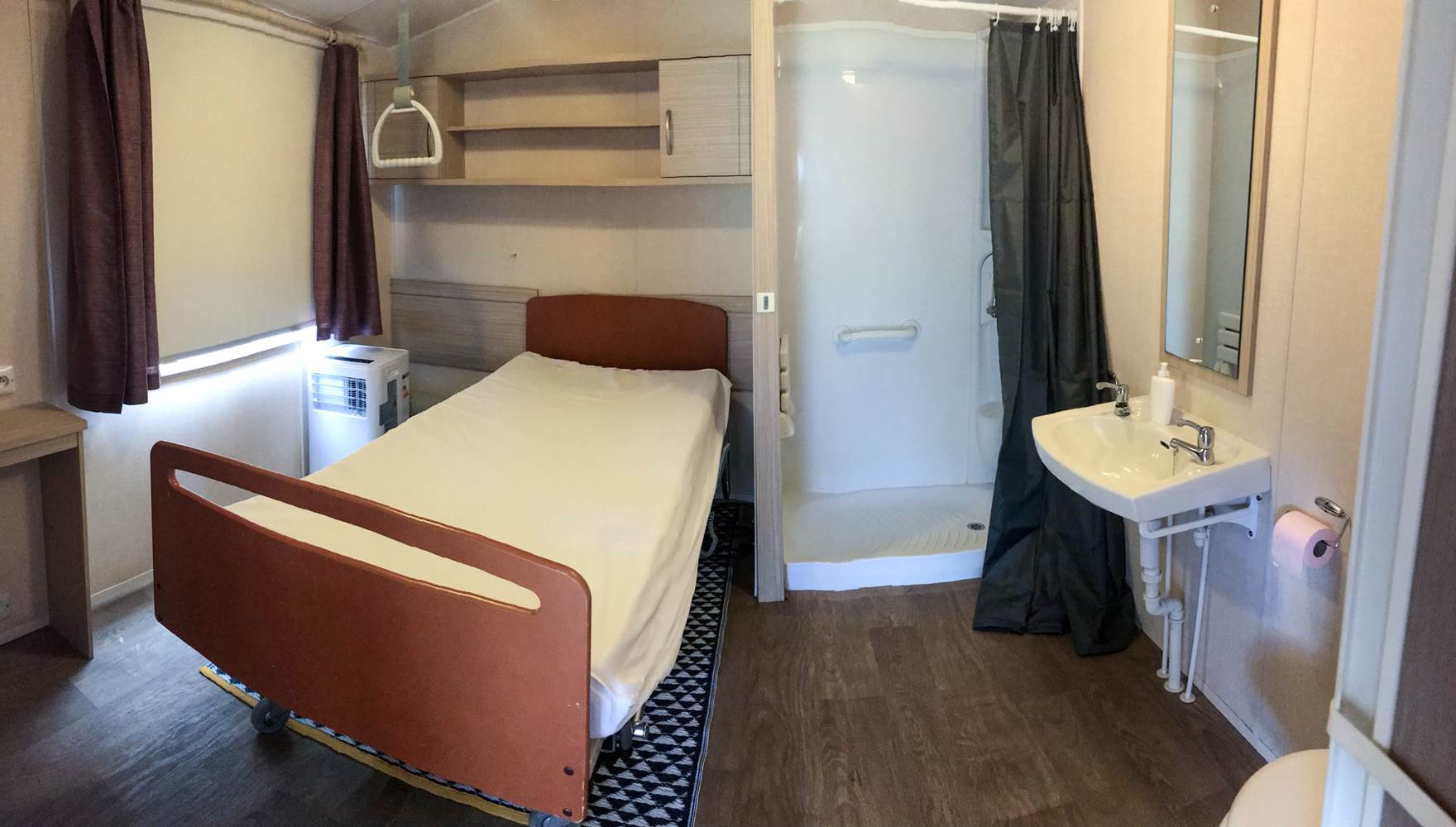 mobil home lit médicalisé sdb 2