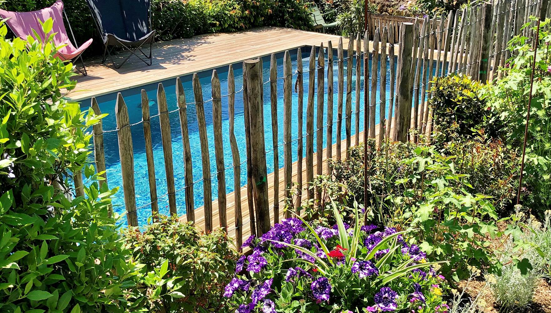 piscine-privée-gite-domme-vue-dordogne