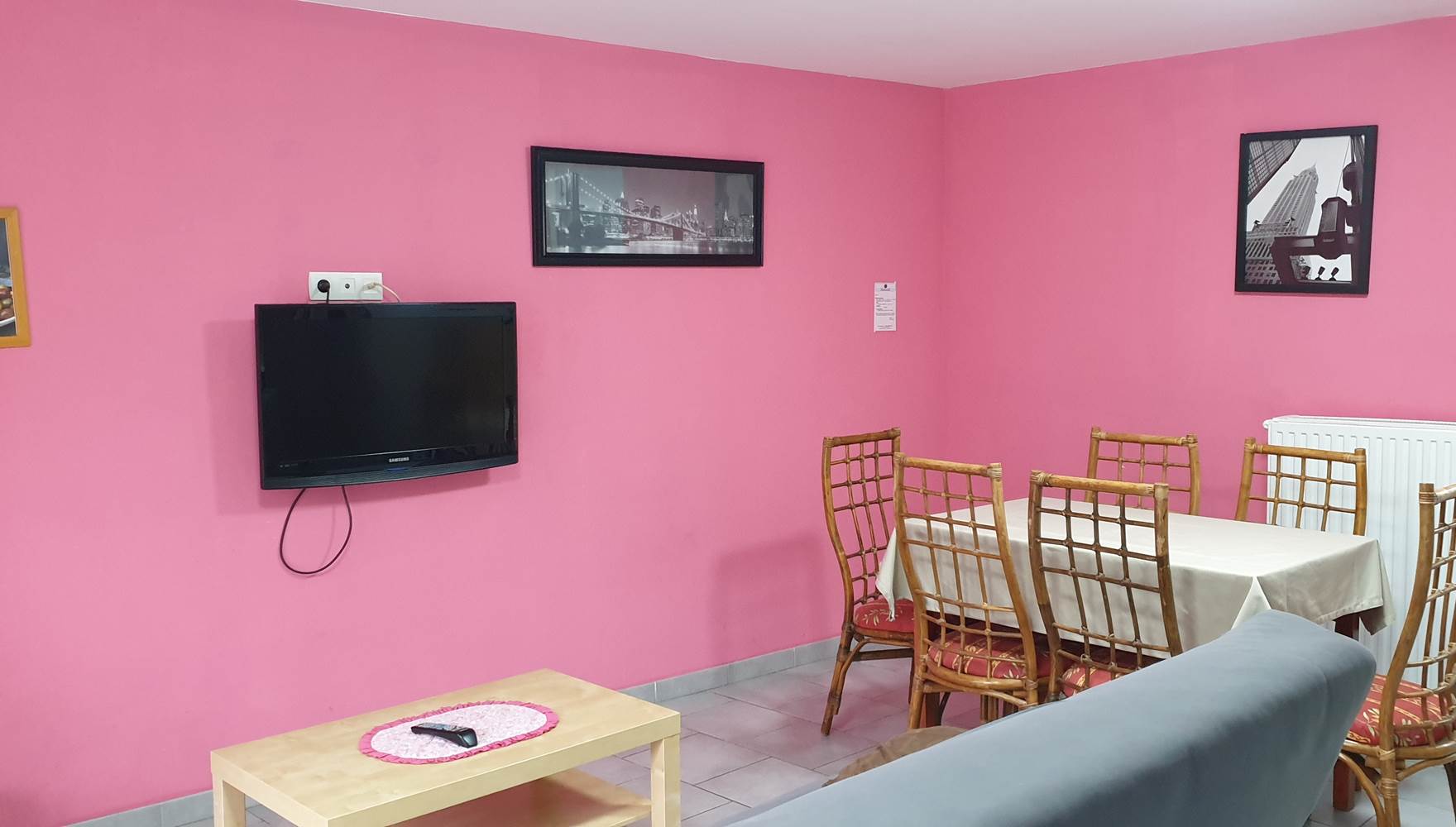 APPARTEMENT 1ER ÉTAGE AVEC TERRASSE 4+2 PERS