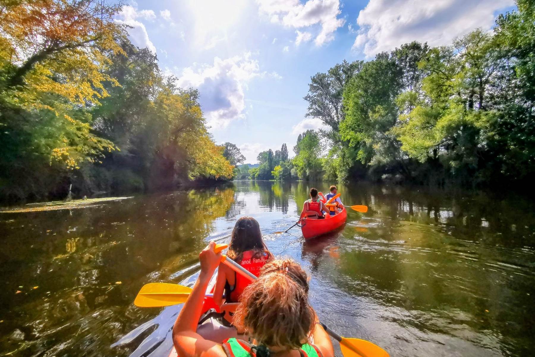 Nature et canoë sur la Vézère avec canoë family