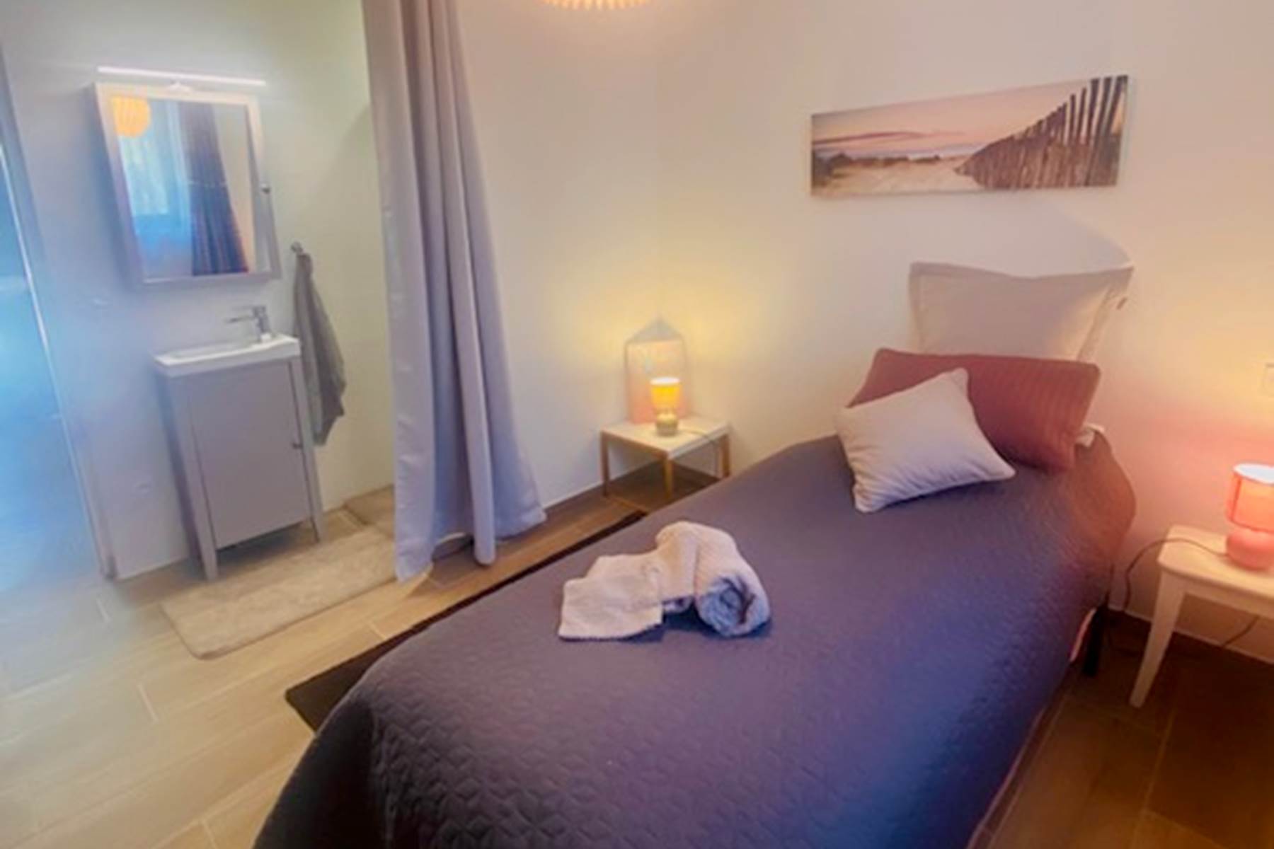 Chambre préparée avec 1 lit 80x200-photo-page