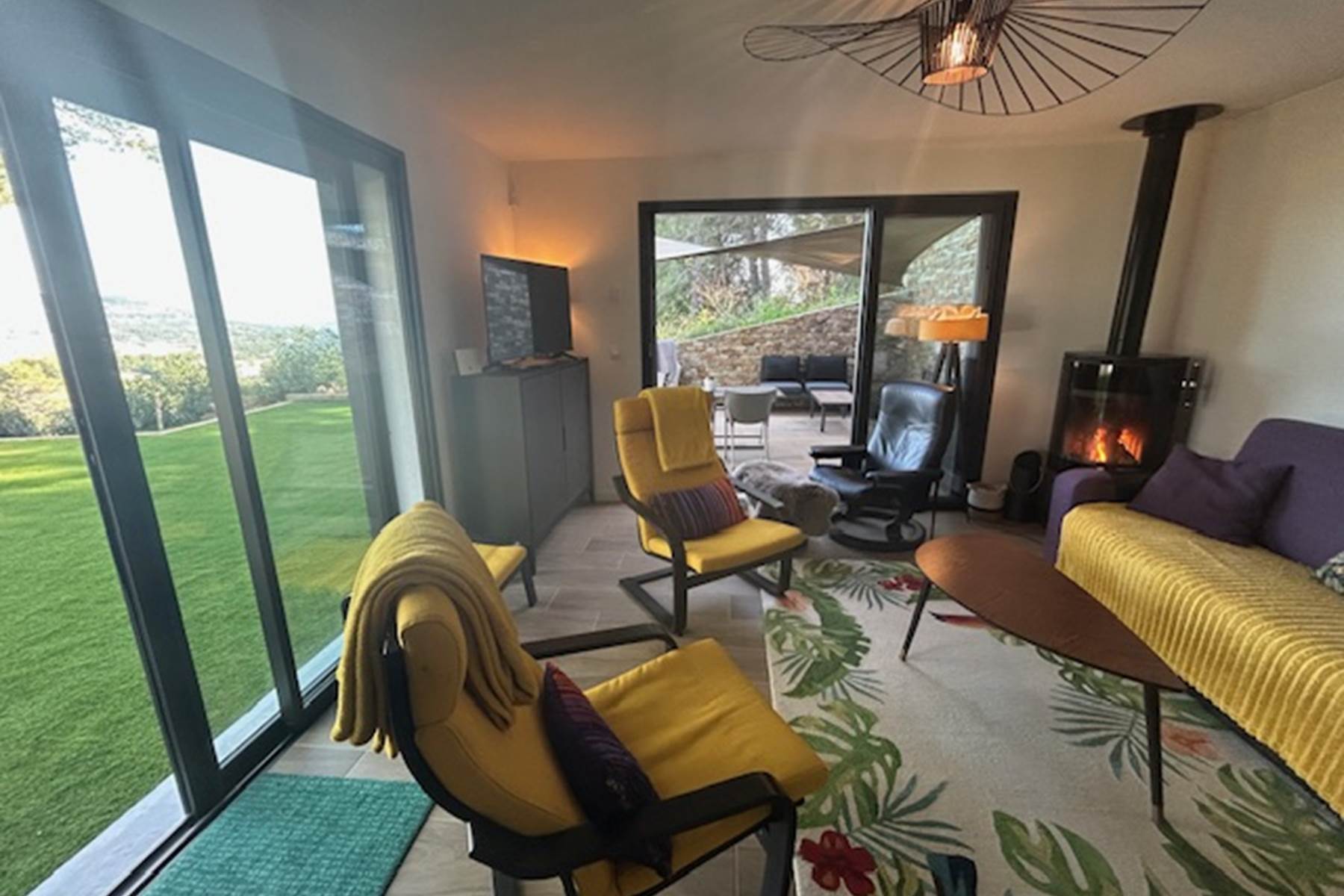 séjour vue mer et nature-photo-page