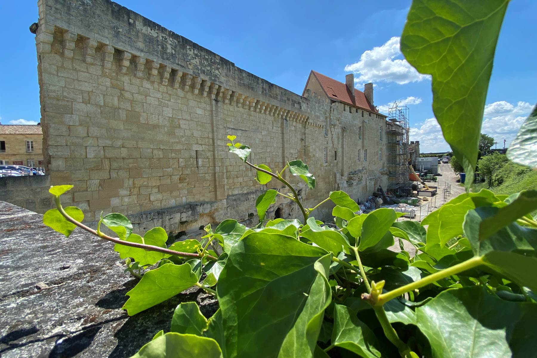 Remparts-Saint-Emilion-vin-vignoble-Bordelais-photo-page