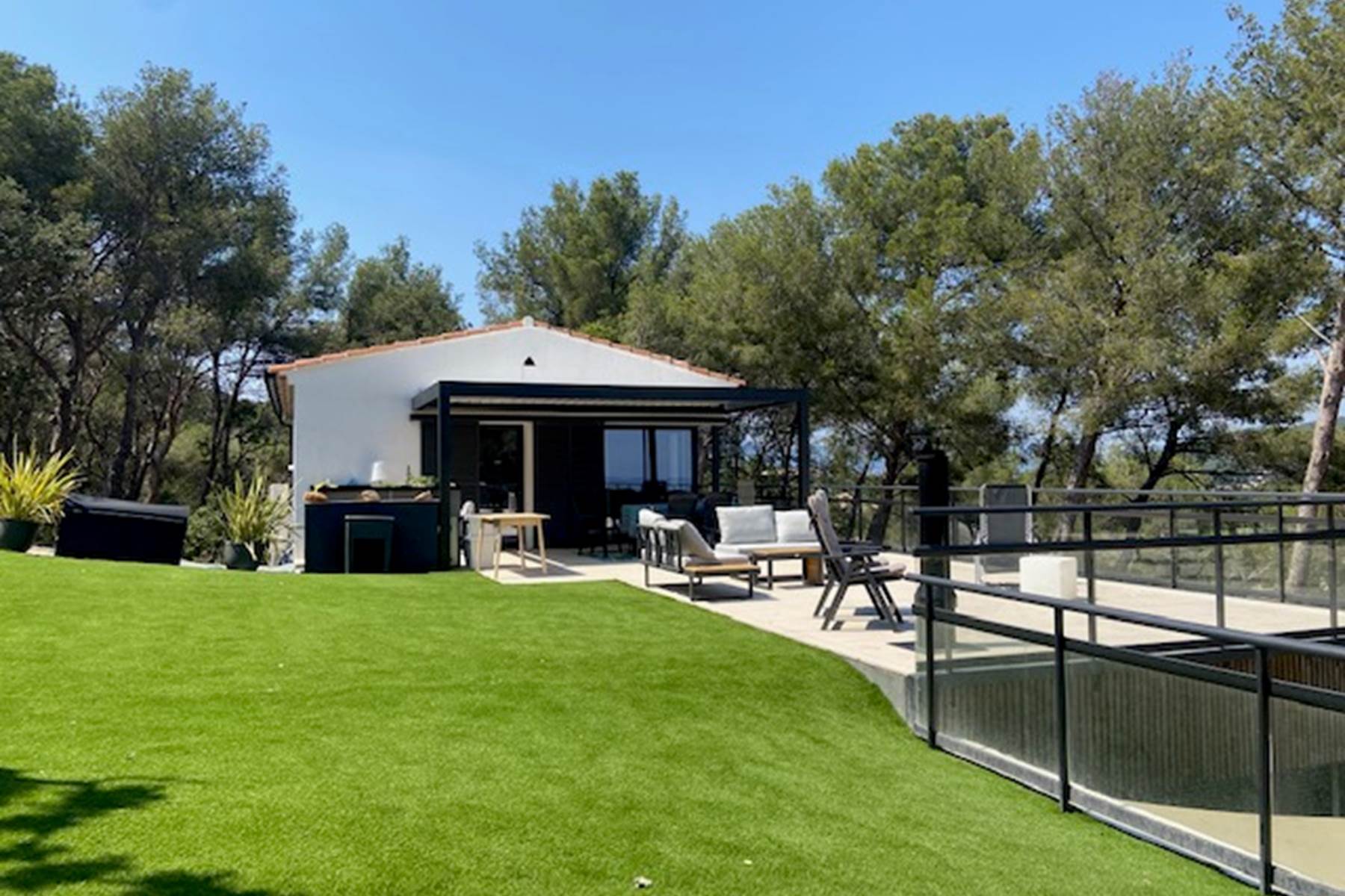 Vue de la maison dos à la mer-photo-page