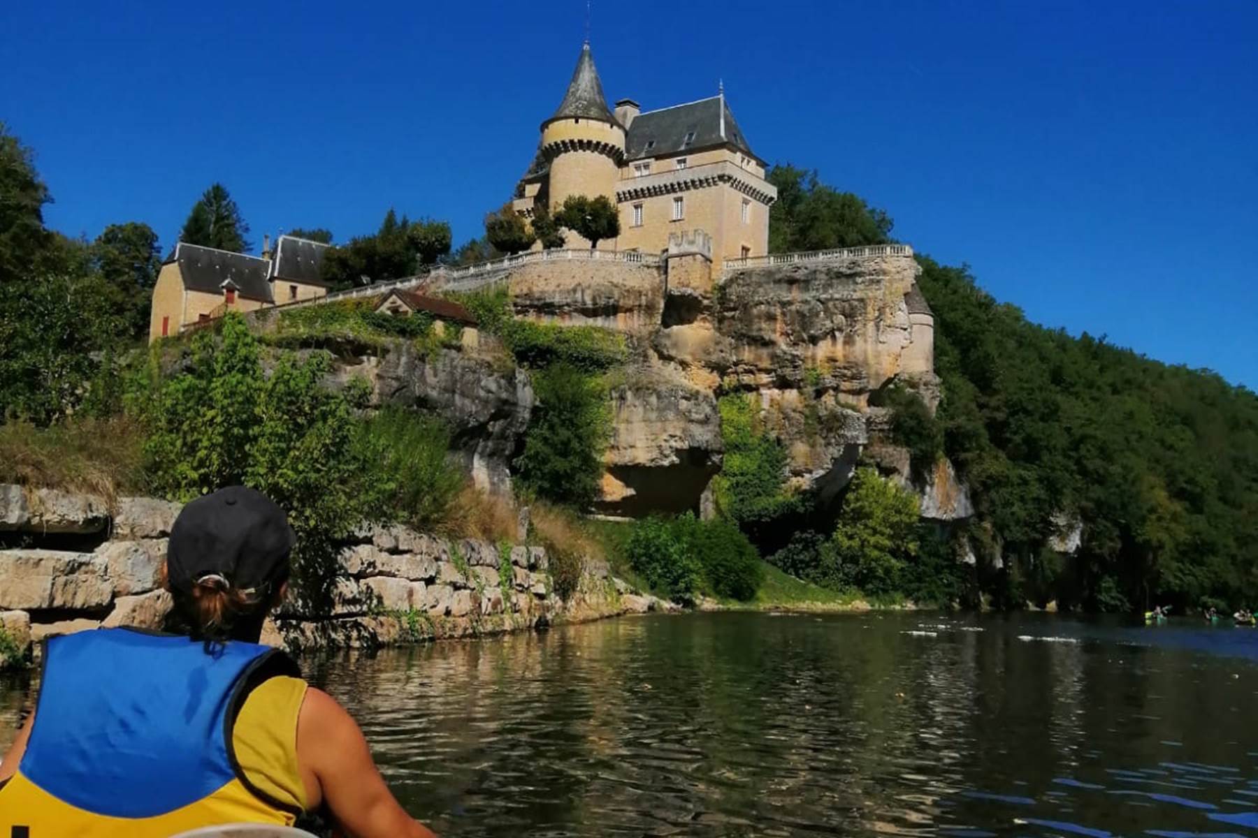 Bivouac sous le château de Belcayre???