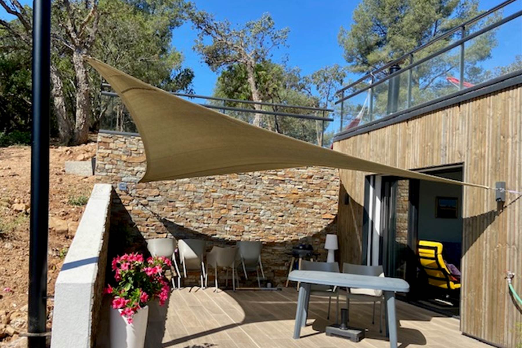 Terrasse privative ombragée-photo-page