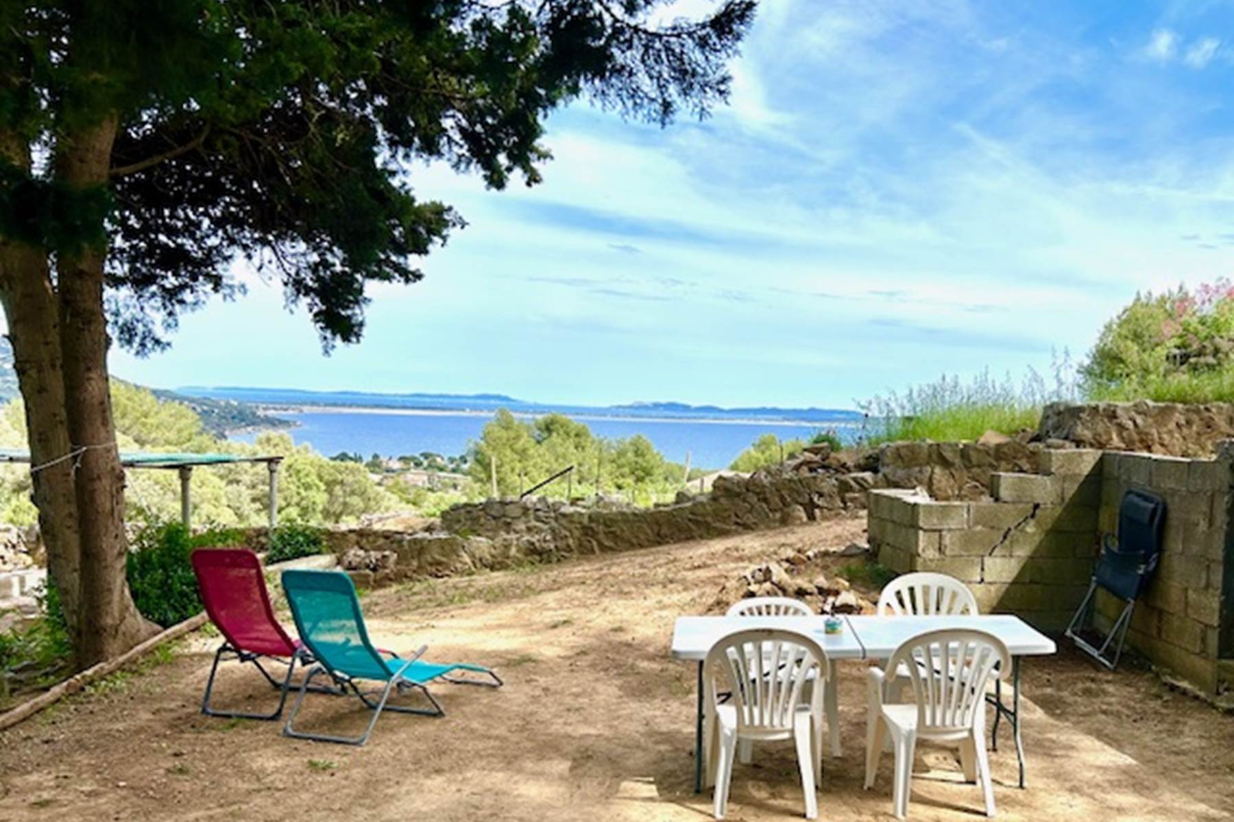 Terrasse privative vue mer et collines-photo-page
