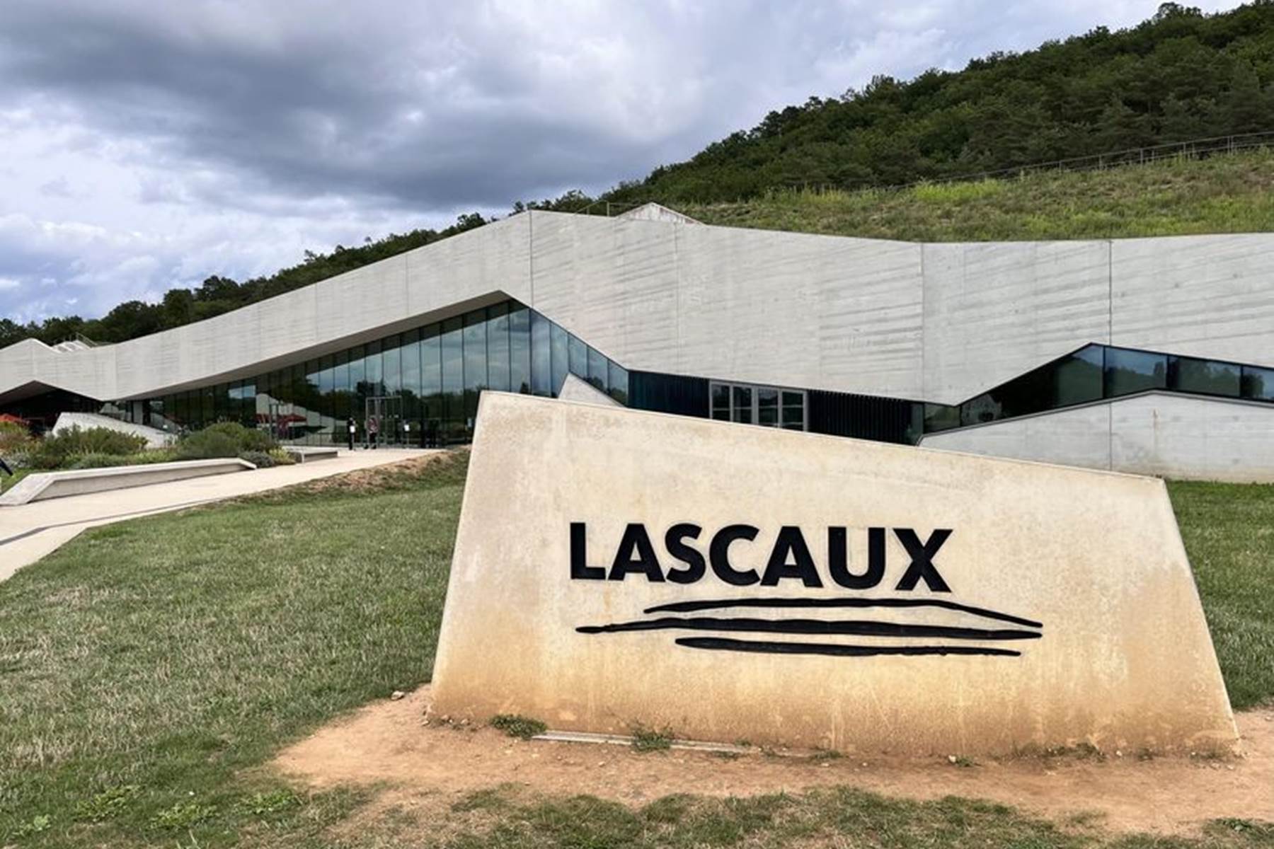 Centre international de l’art pariétal Lascaux IV-photo-page
