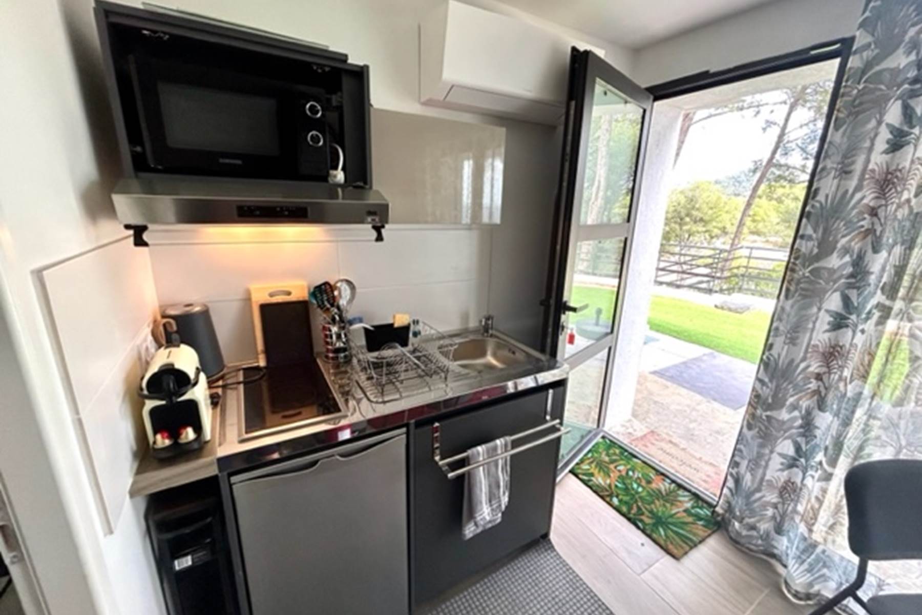 Kitchenette-photo-page