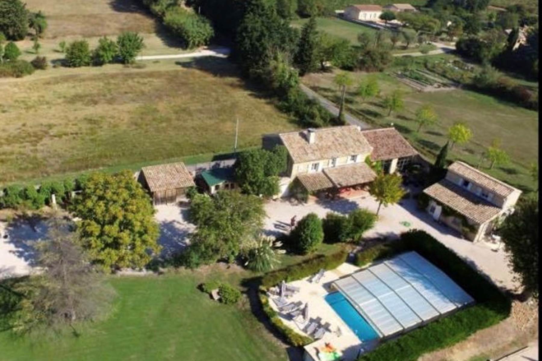 le mas julien vu du ciel-photo-page