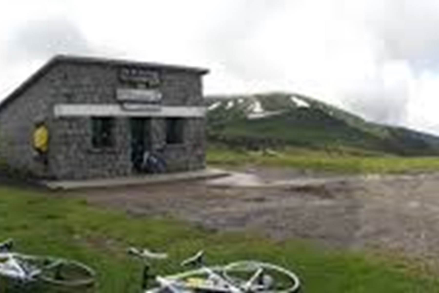 Col 2001 M-photo-page