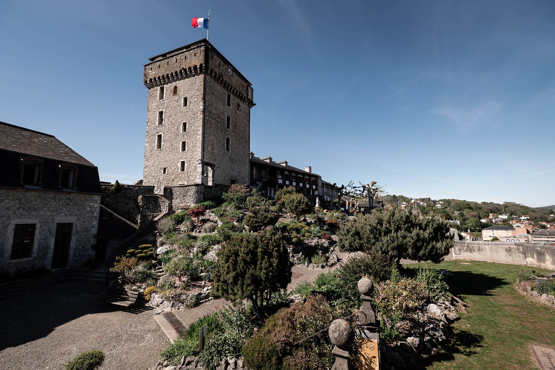 Chateau-fort-visite-pyrénées-donjon