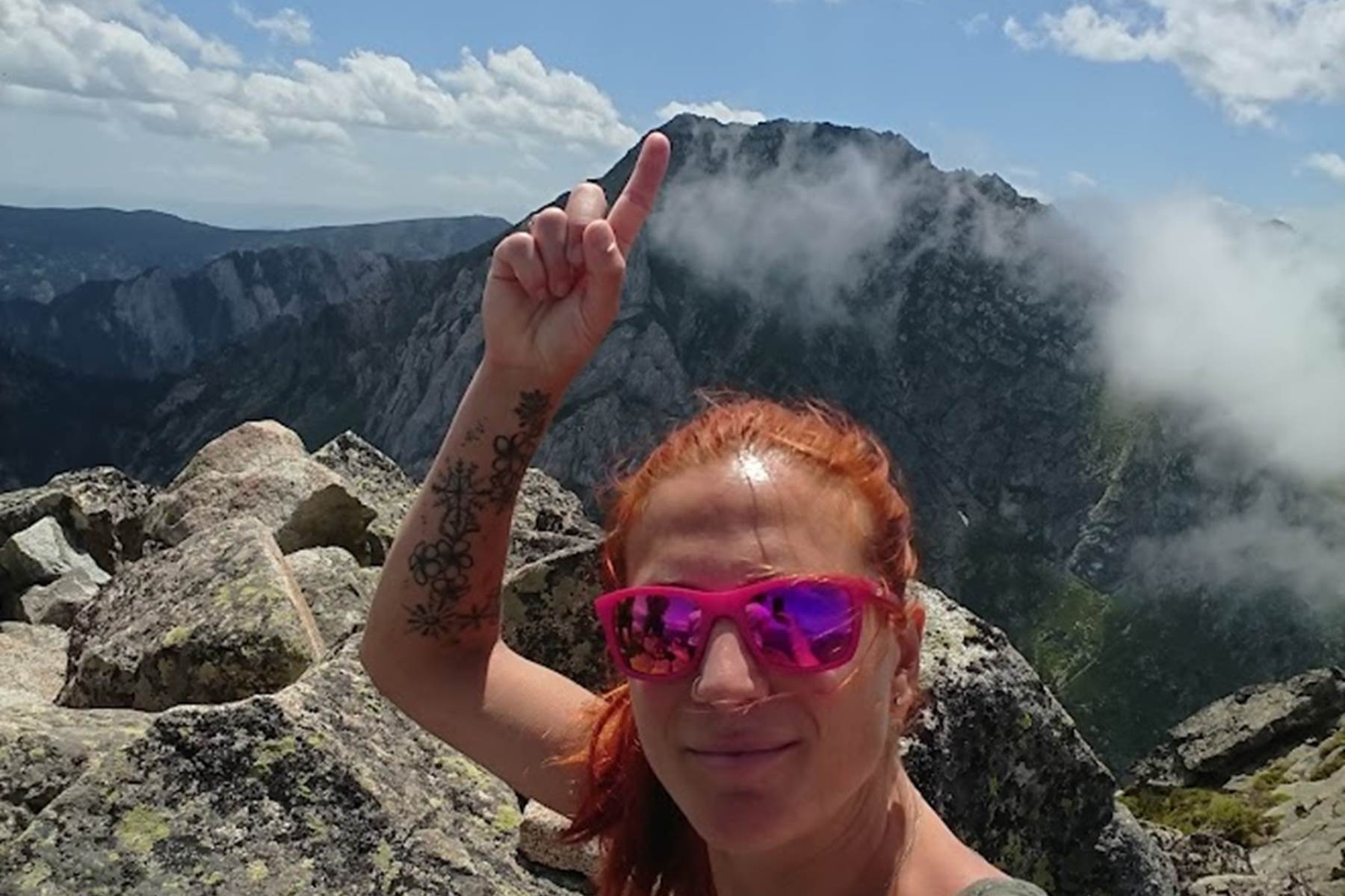 lydie au pic de la Camisette-photo-page