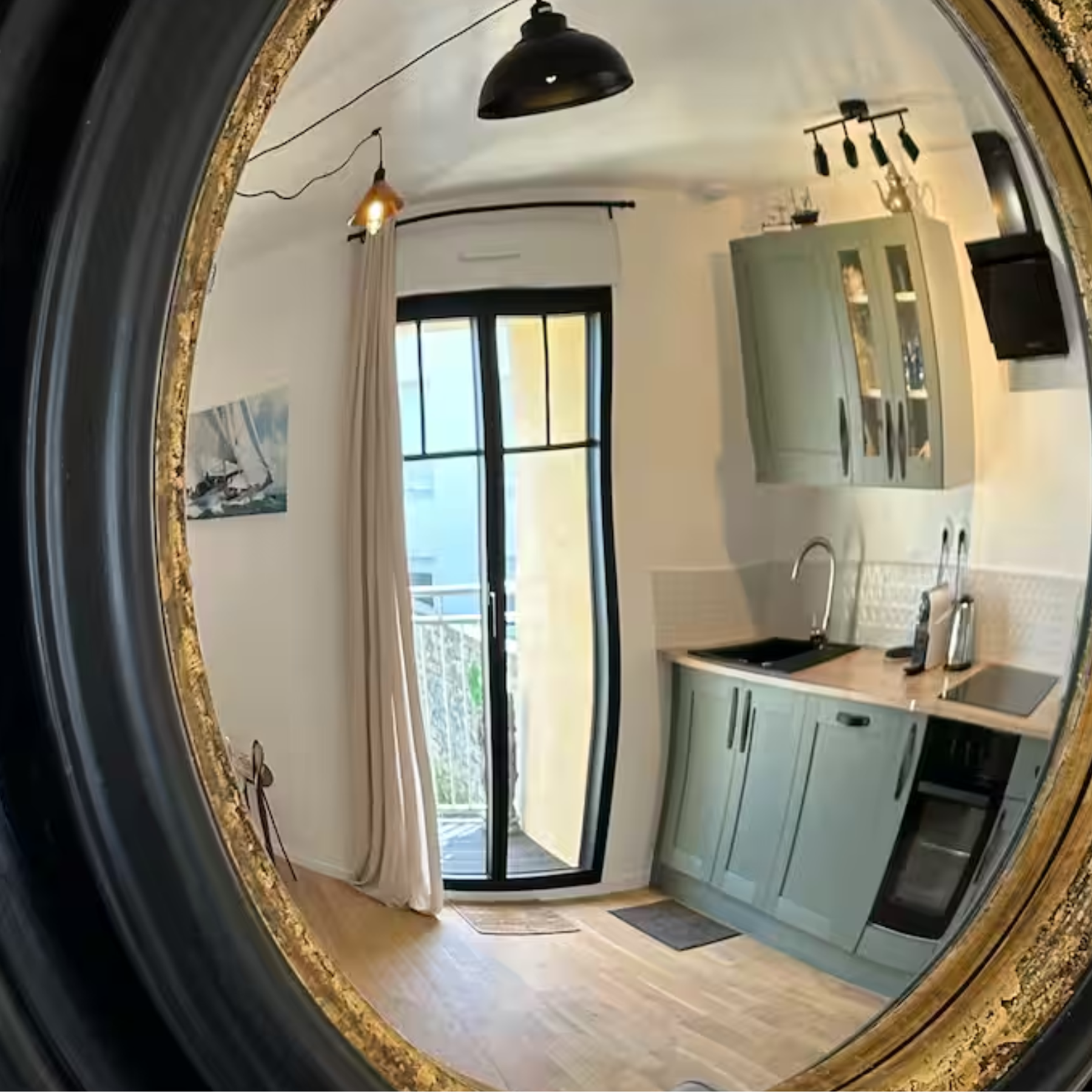 loasissurmer-miroir-galerie