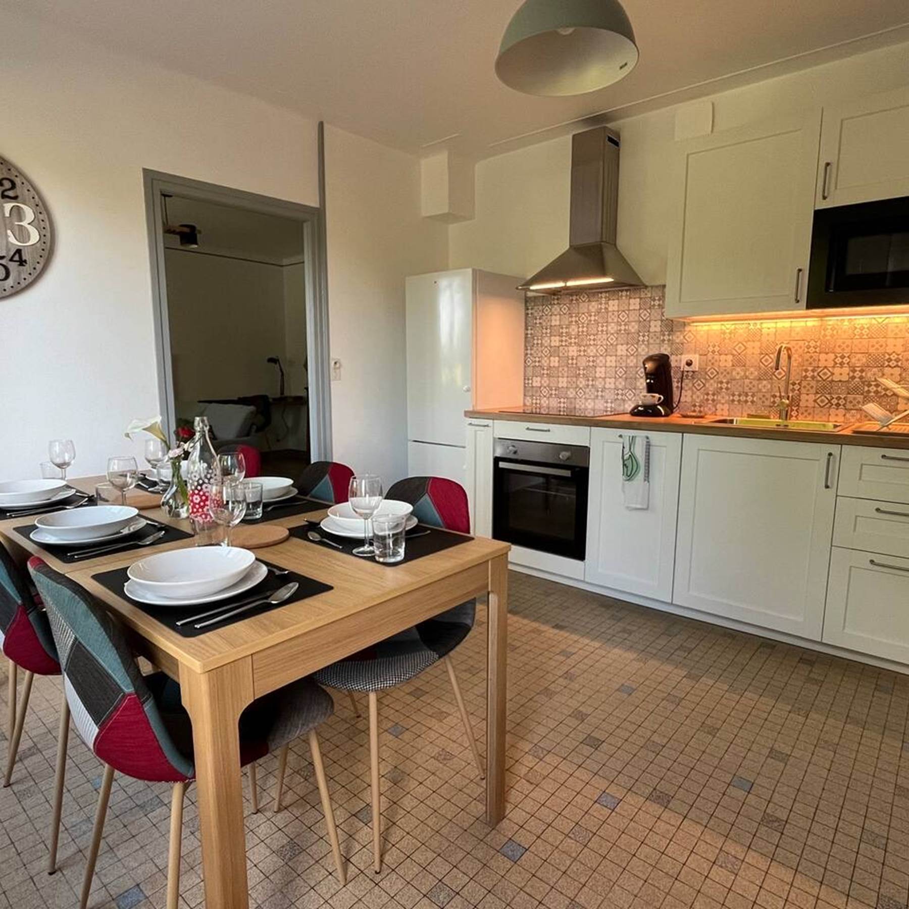 f4be052e-910f-46f3-a561-96e28258532b 2-galerie