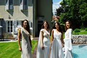 Shooting photo miss Bugey Pays de Gex devant le Manoir du Colombier