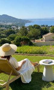 Vue depuis le jardin du Levant