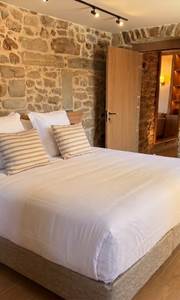 Chambre 11 - Lit