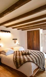 tres cosy la chambre valere en mezzanine