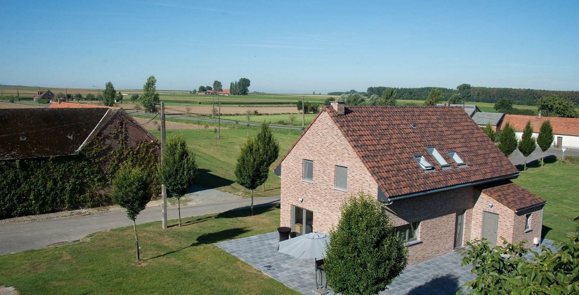 GÎTE DU CHEVAL BLANC - Jardin