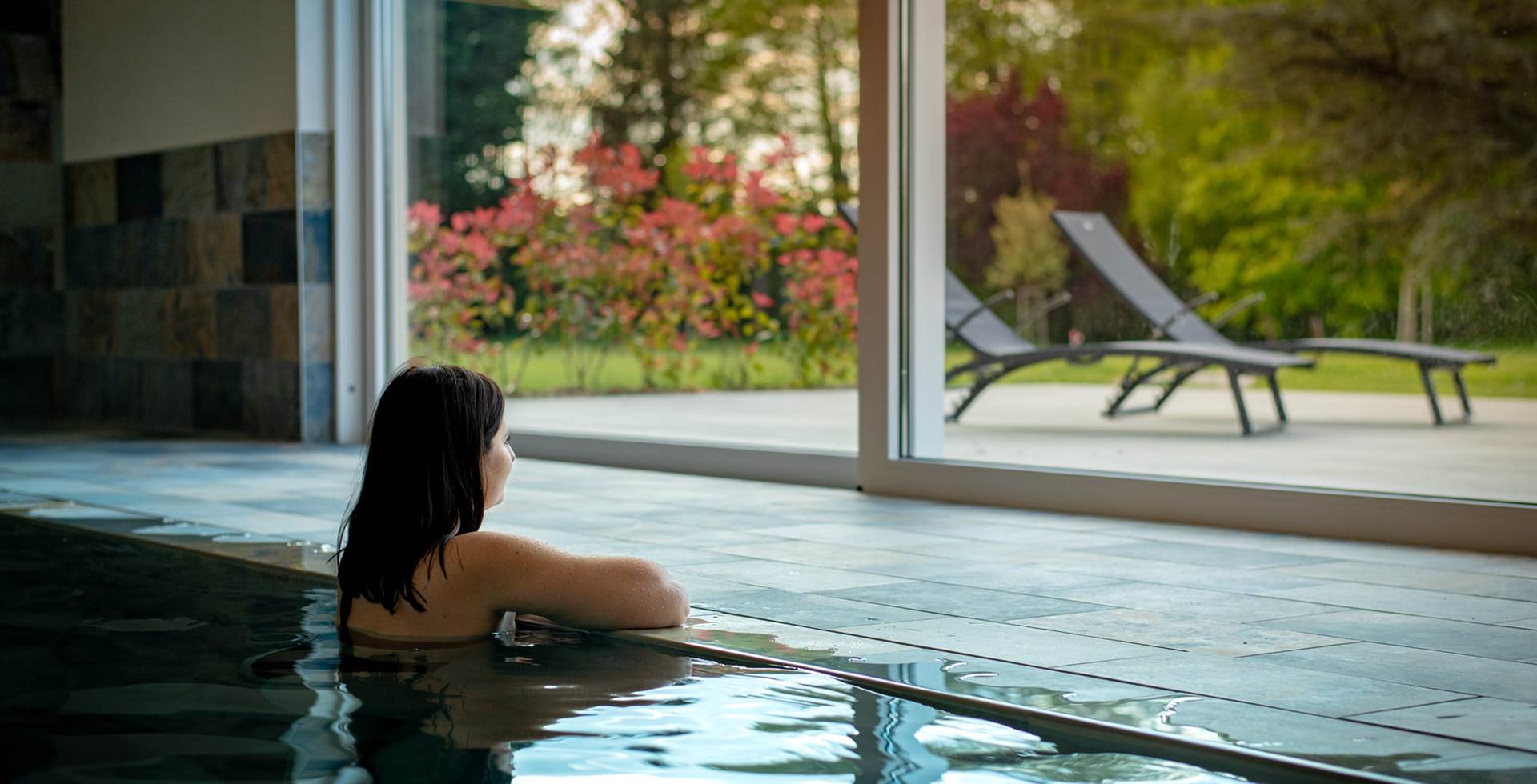 gites-luxe-alsace-nord-karlsmuhle-espace-bien-etre-piscine-sauna-spa-21