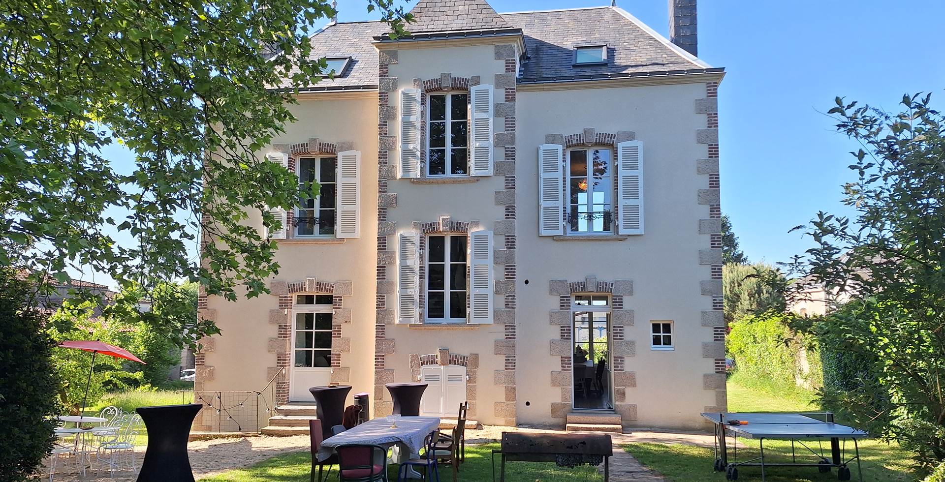 facade arriere gite de charme le quatre feuilles