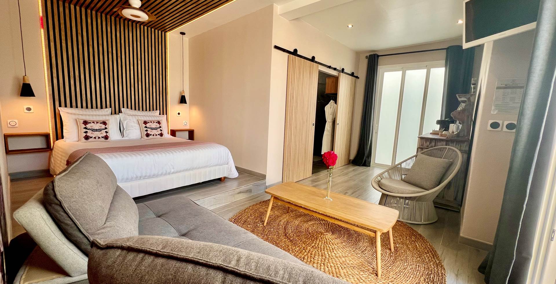La Villa des Cannes Suite SARKARA 006