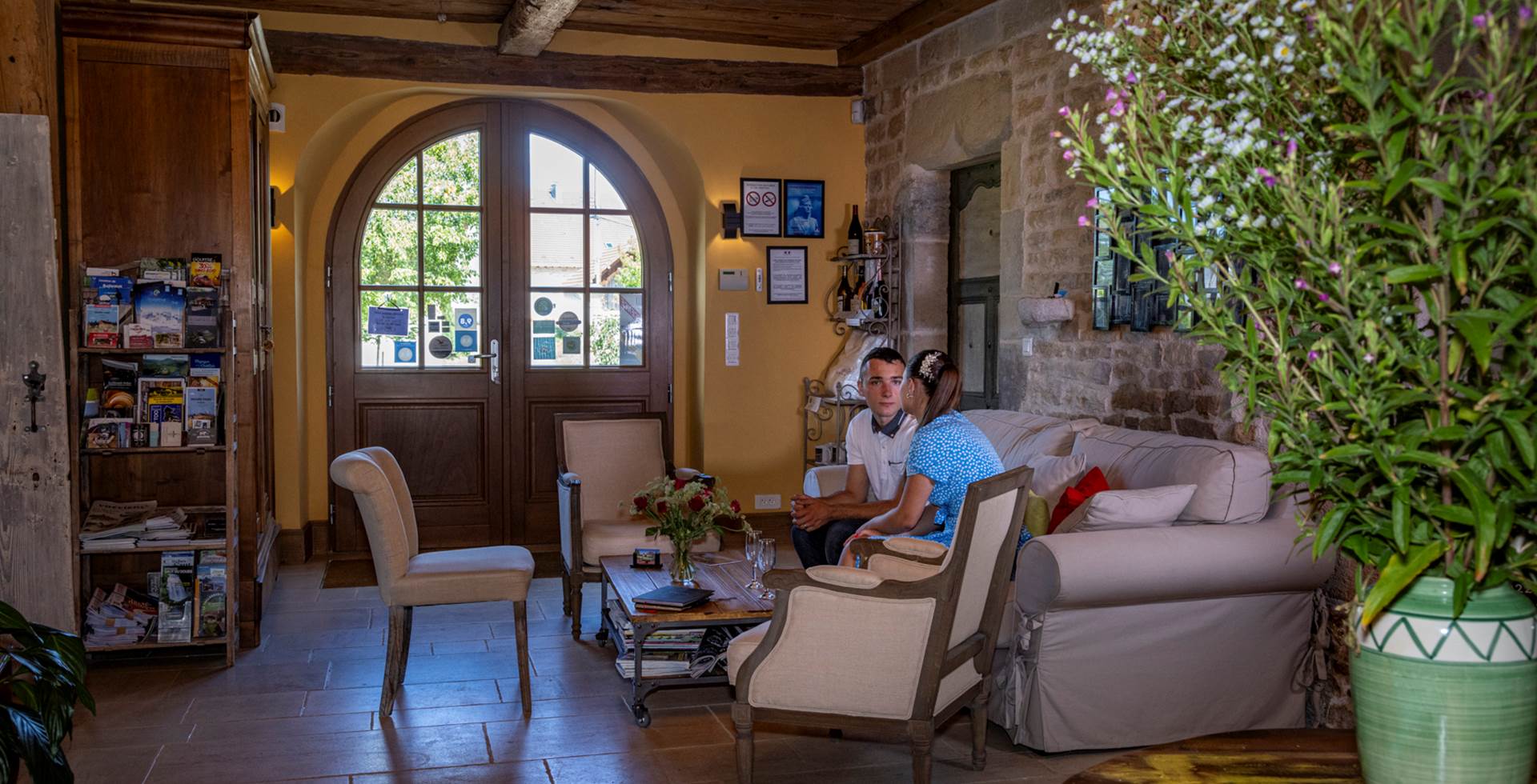 Profitez d'un moment de relaxation dans notre hall d'accueil