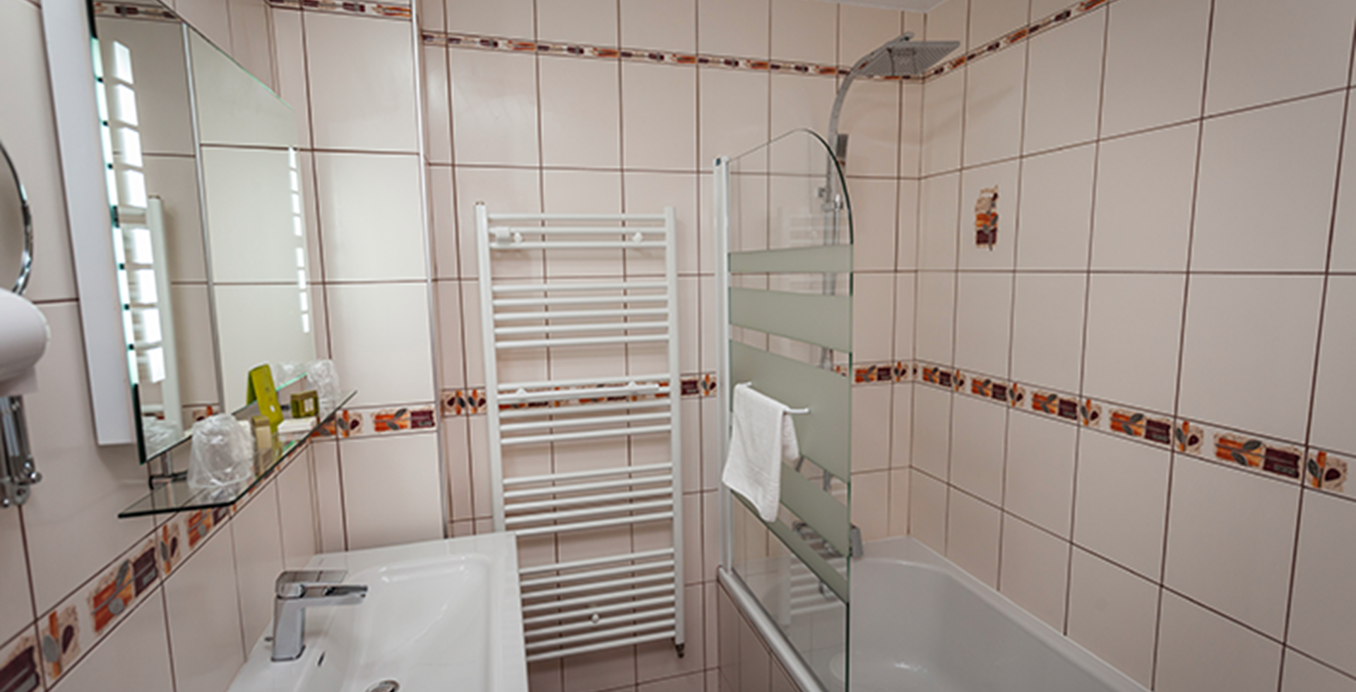 Hostellerie du grand duc salle de bain