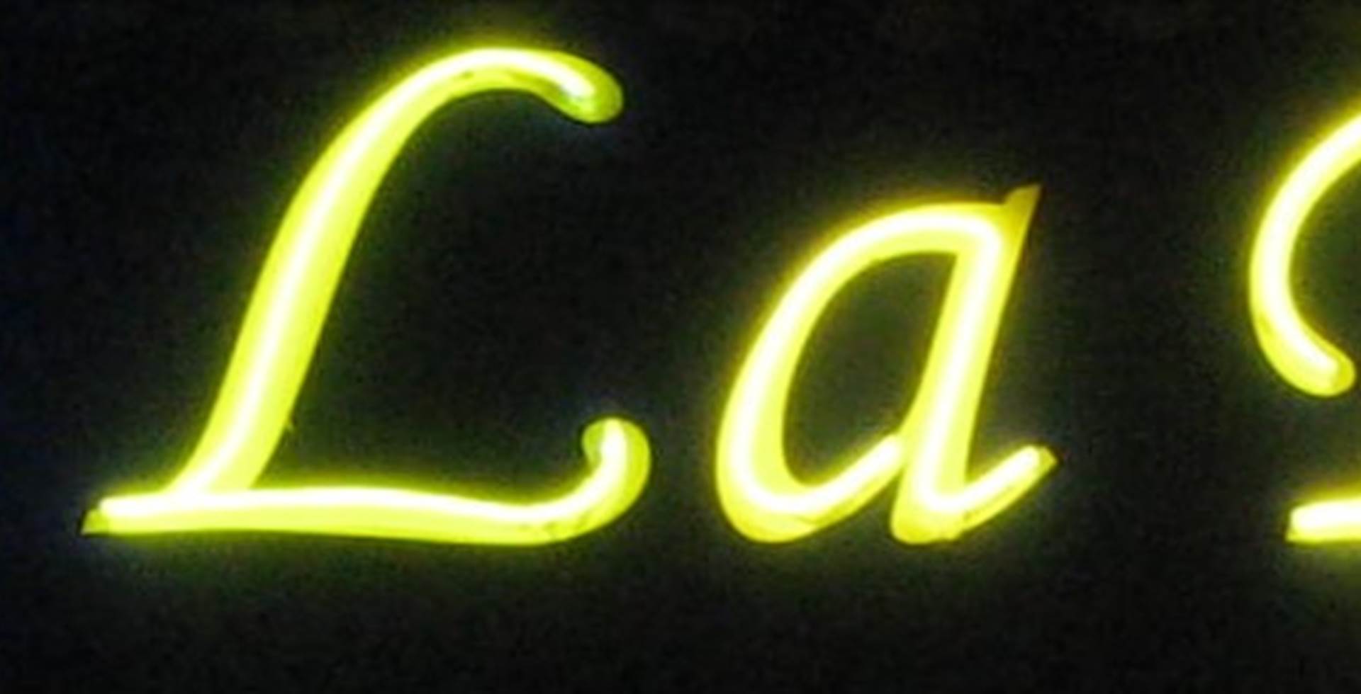 enseigne lumineuse de nuit