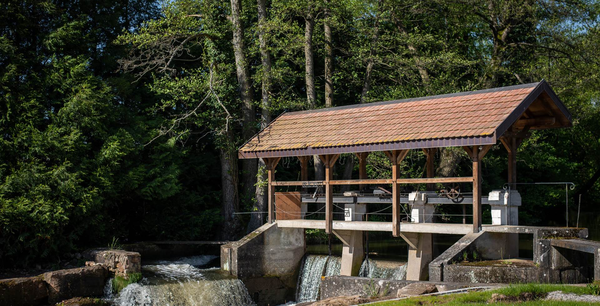 gites-luxe-alsace-nord-karlsmuhle-exterieur-domaine-01