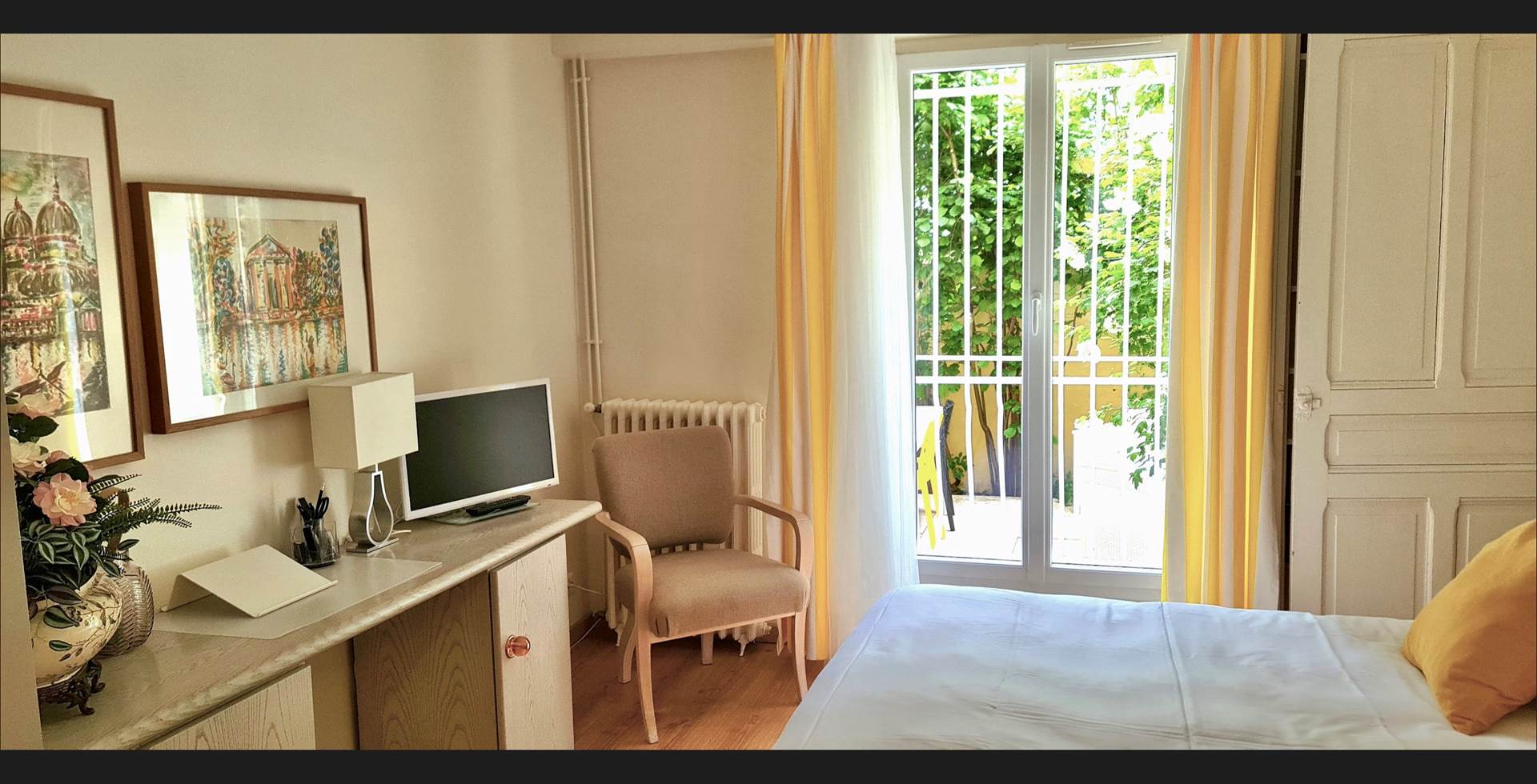 VILLA DU LAC VICHY - chambre bureau / console