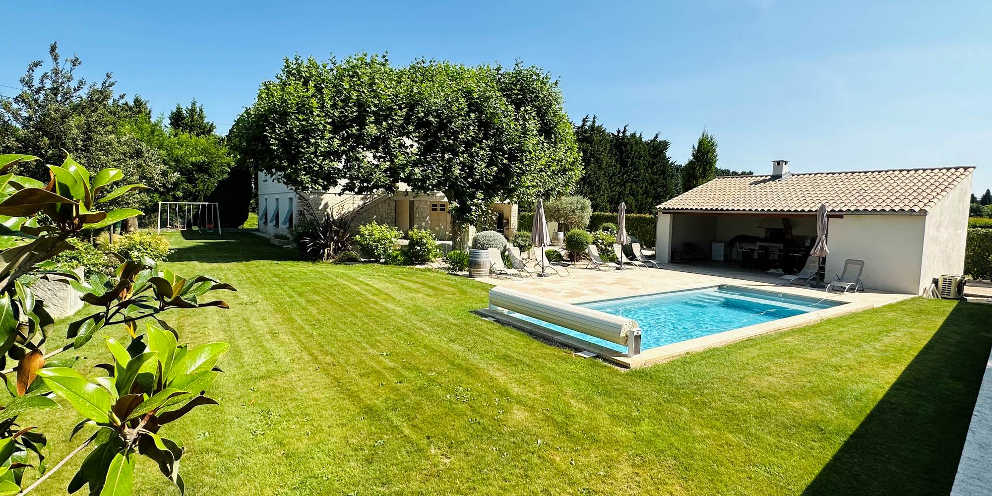 Vue du jardin, Proche saint Remy de Provence, Avignon, Alpilles