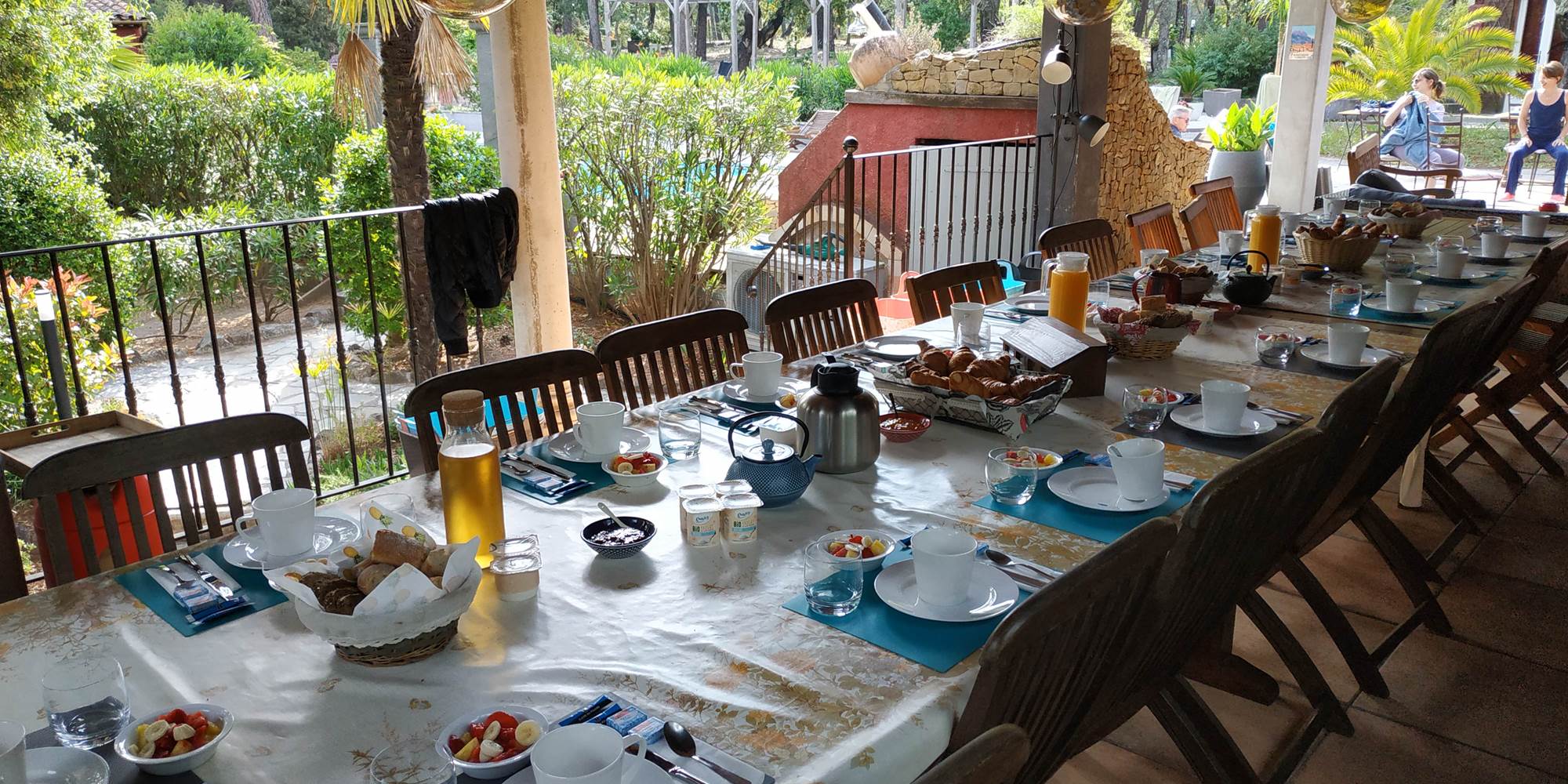 Espace repas couvert (service non contractuel)