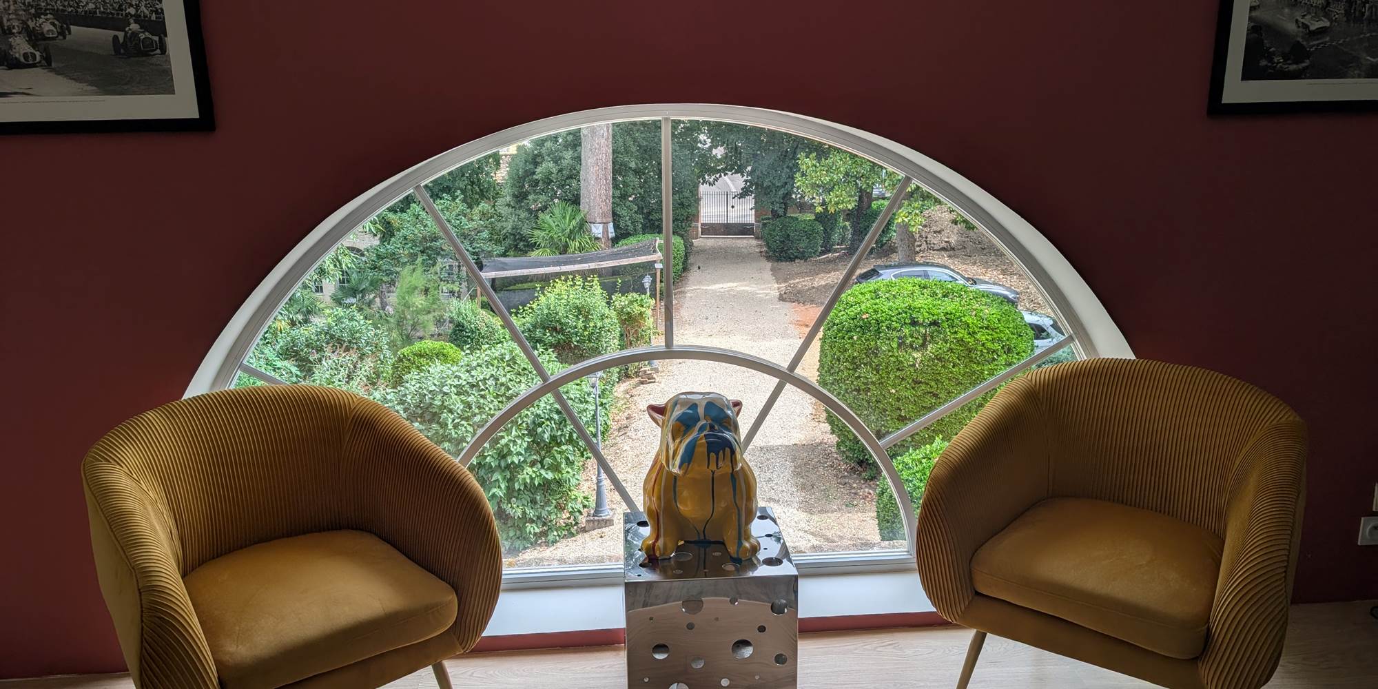 Vue du salon à l'étage sut le parc-presta
