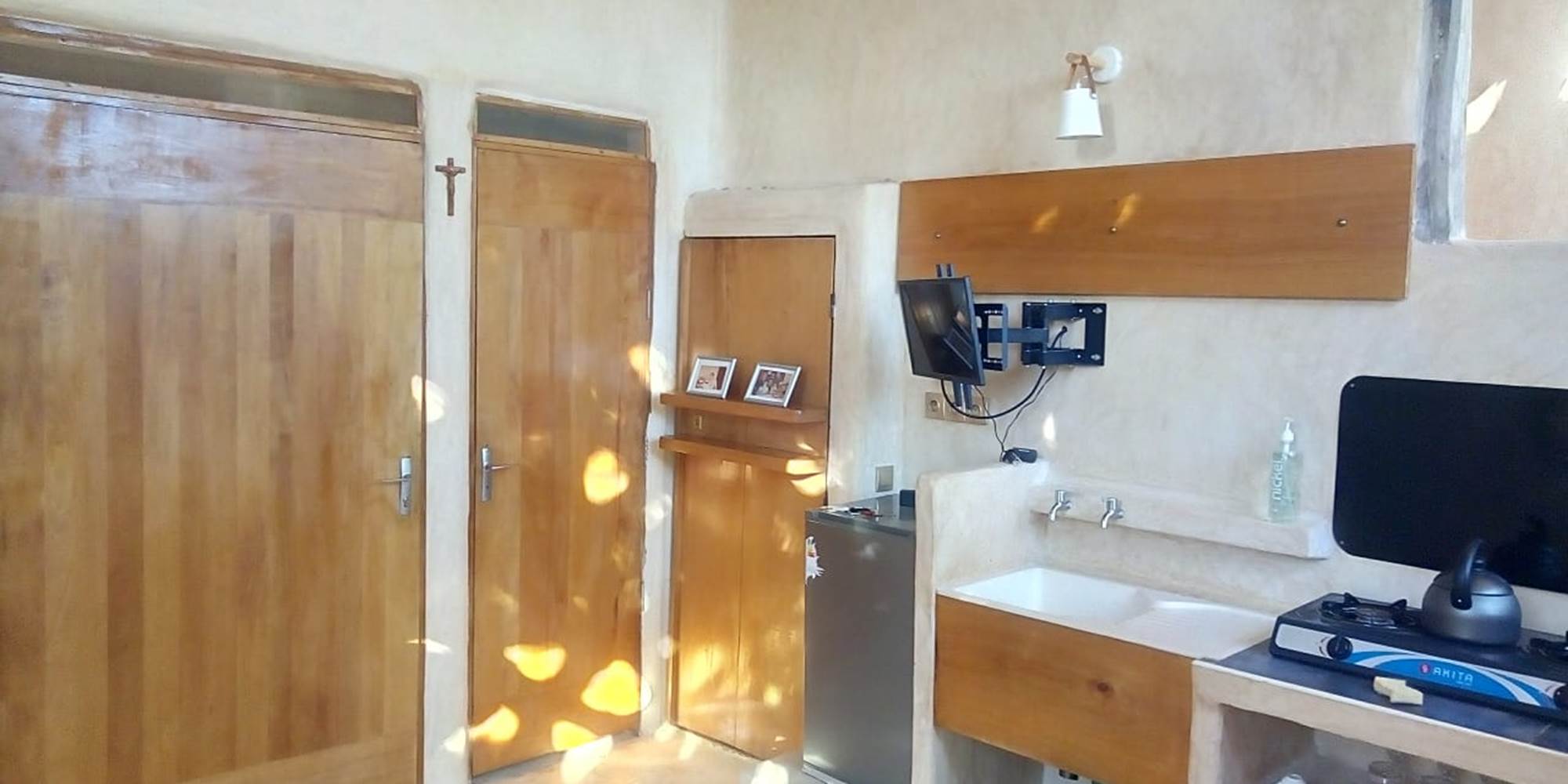 B3 cuisine et acces chambre