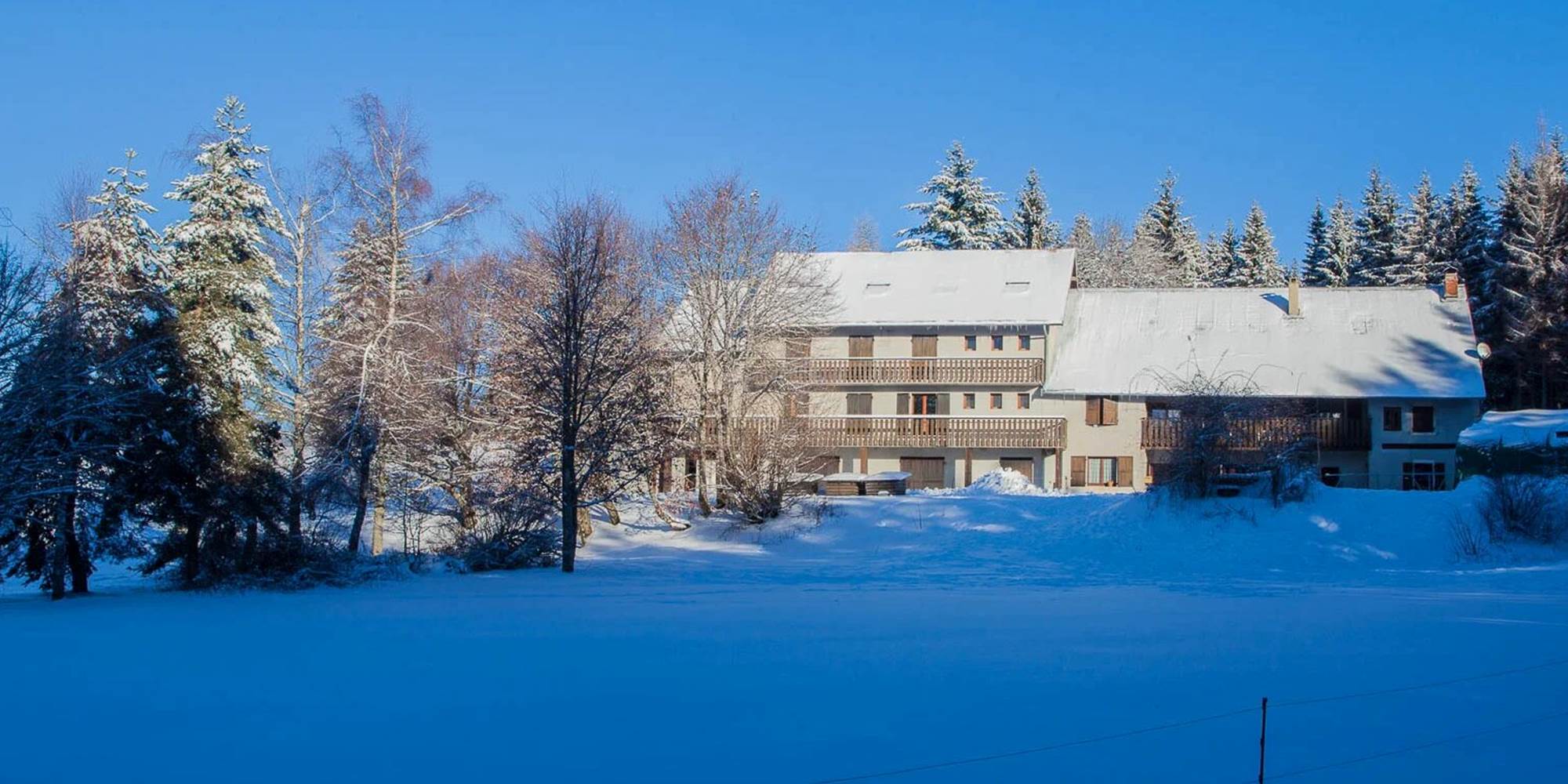 CHALET-JEAN-MACÉ-Le-Chalet-Sous-La-Neige