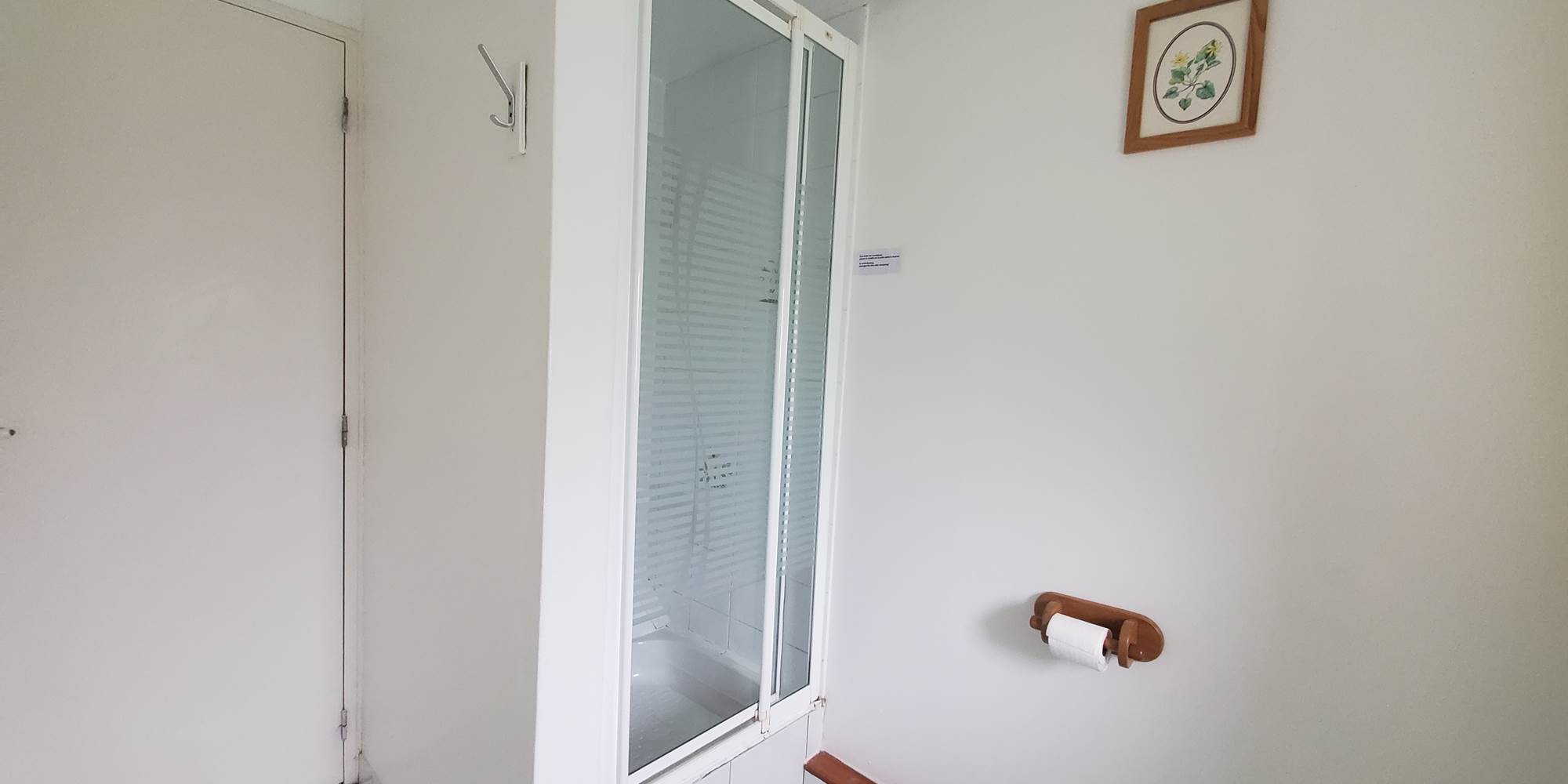 Gîte Les Roses- Salle de bain été