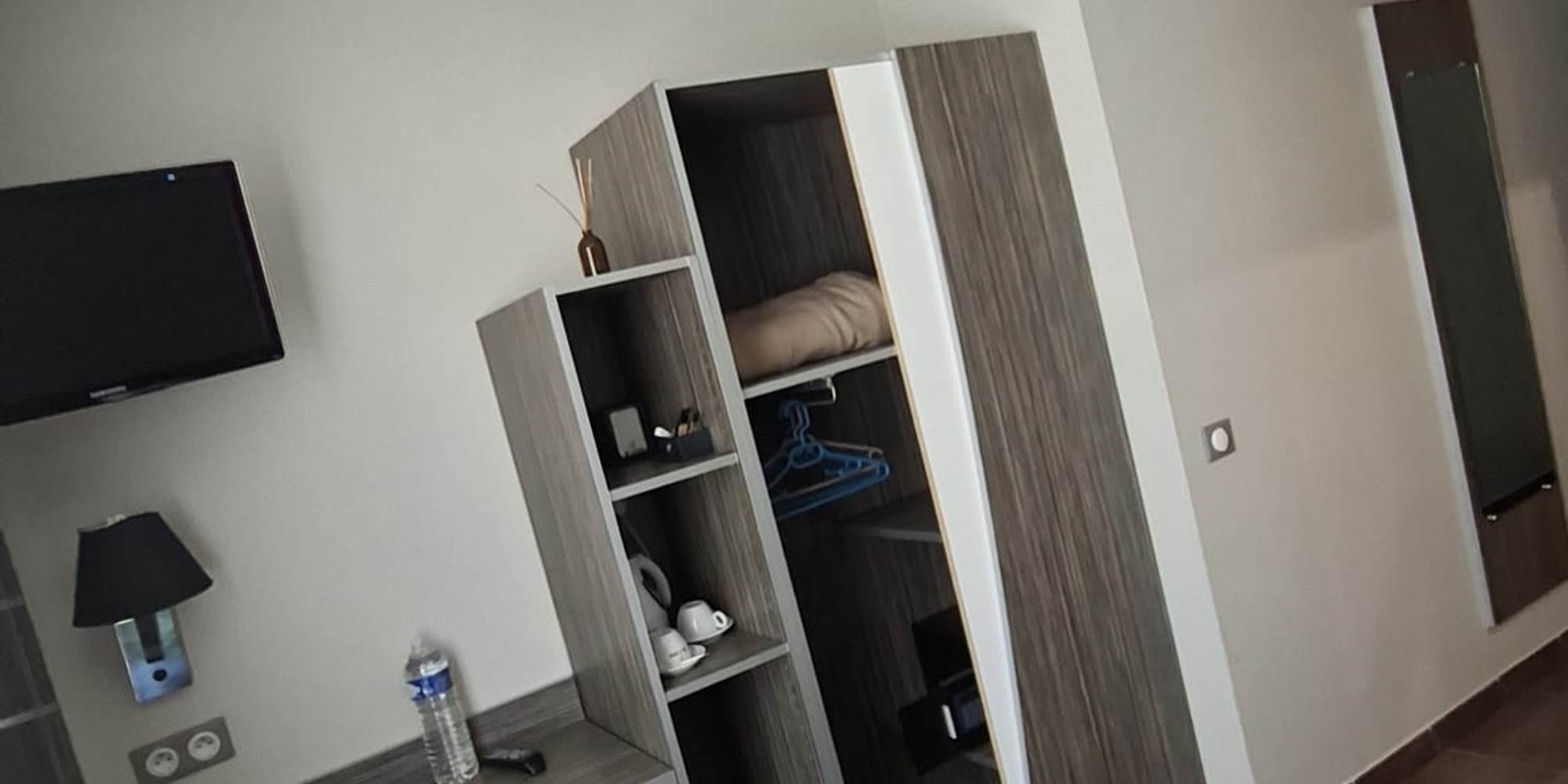 f429ef4e-8f2c-434e-98a0-e37d0bcf48d6