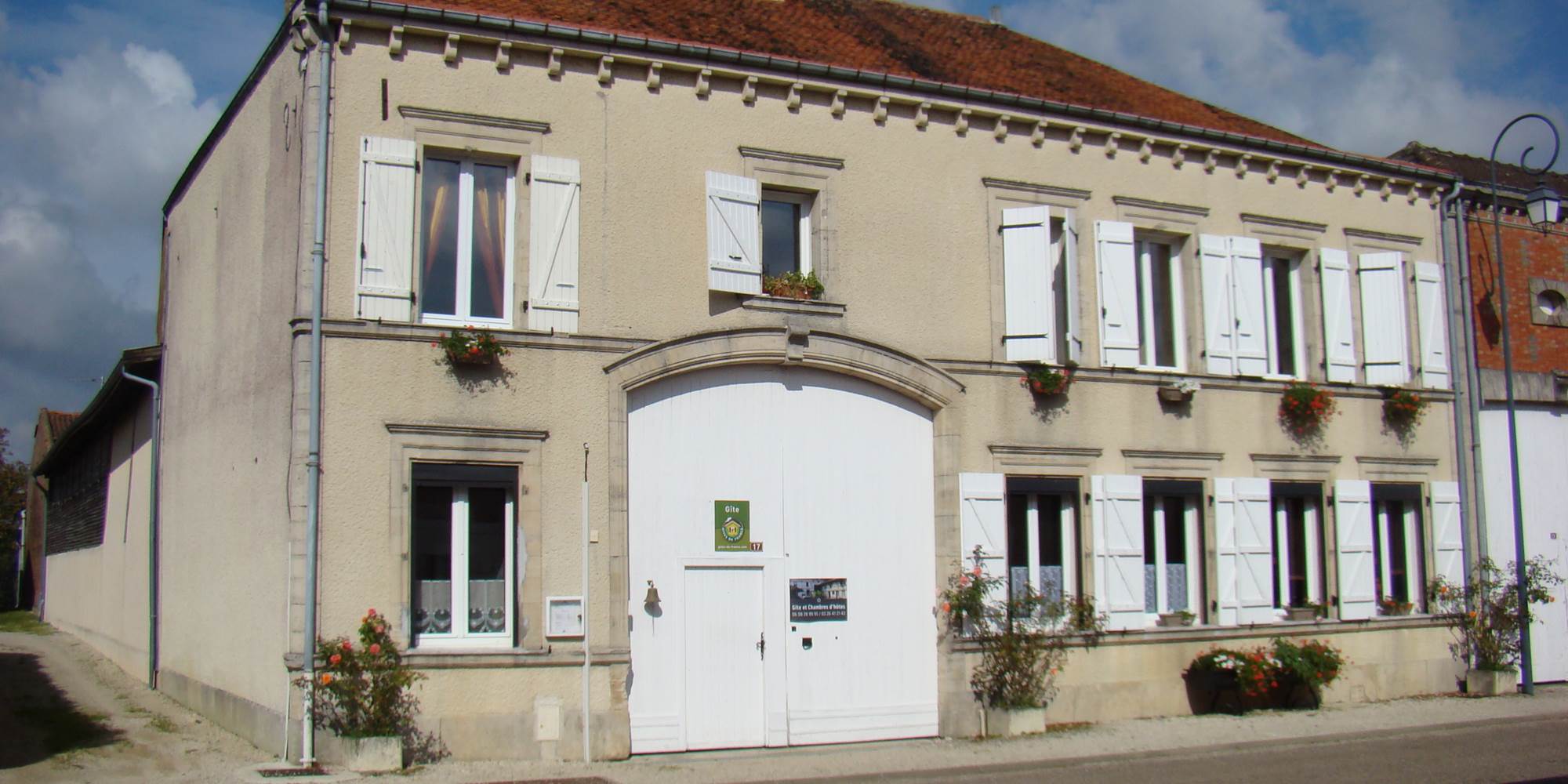 LA-SENTE-DES-VIGNES-Entrée