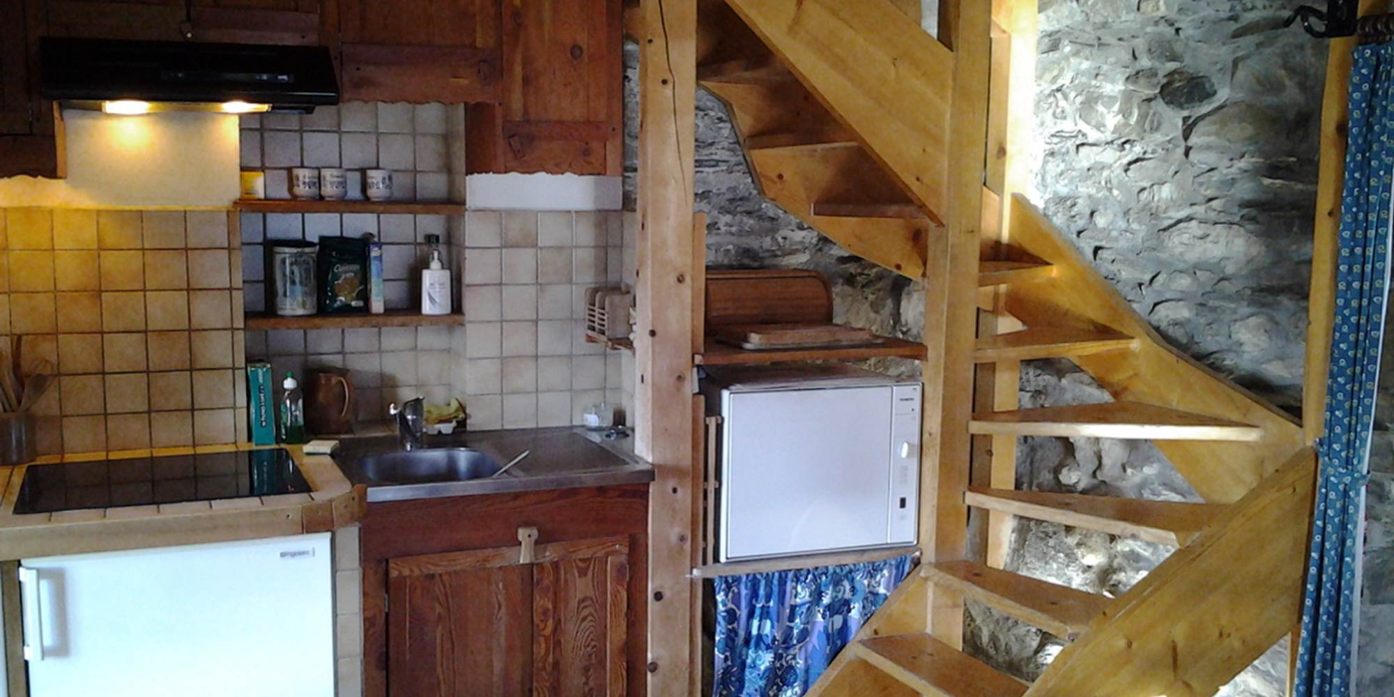 Cuisine bien équipée.