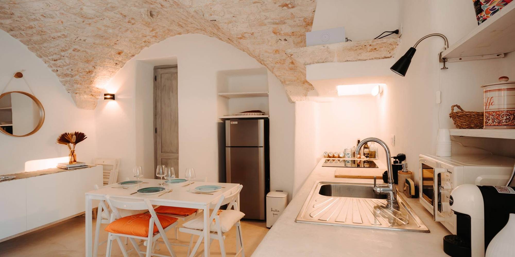 8e6a80eb-c302-4f50-9e78-09b1a43dd280 2